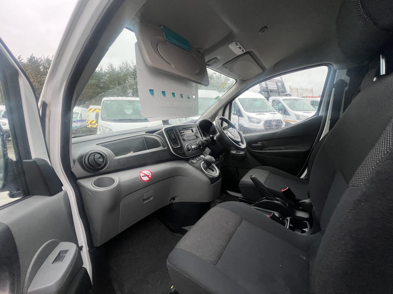 Nissan e-NV200 40kWh Visia Panel Van 5dr Electric Auto SWB (109 ps)