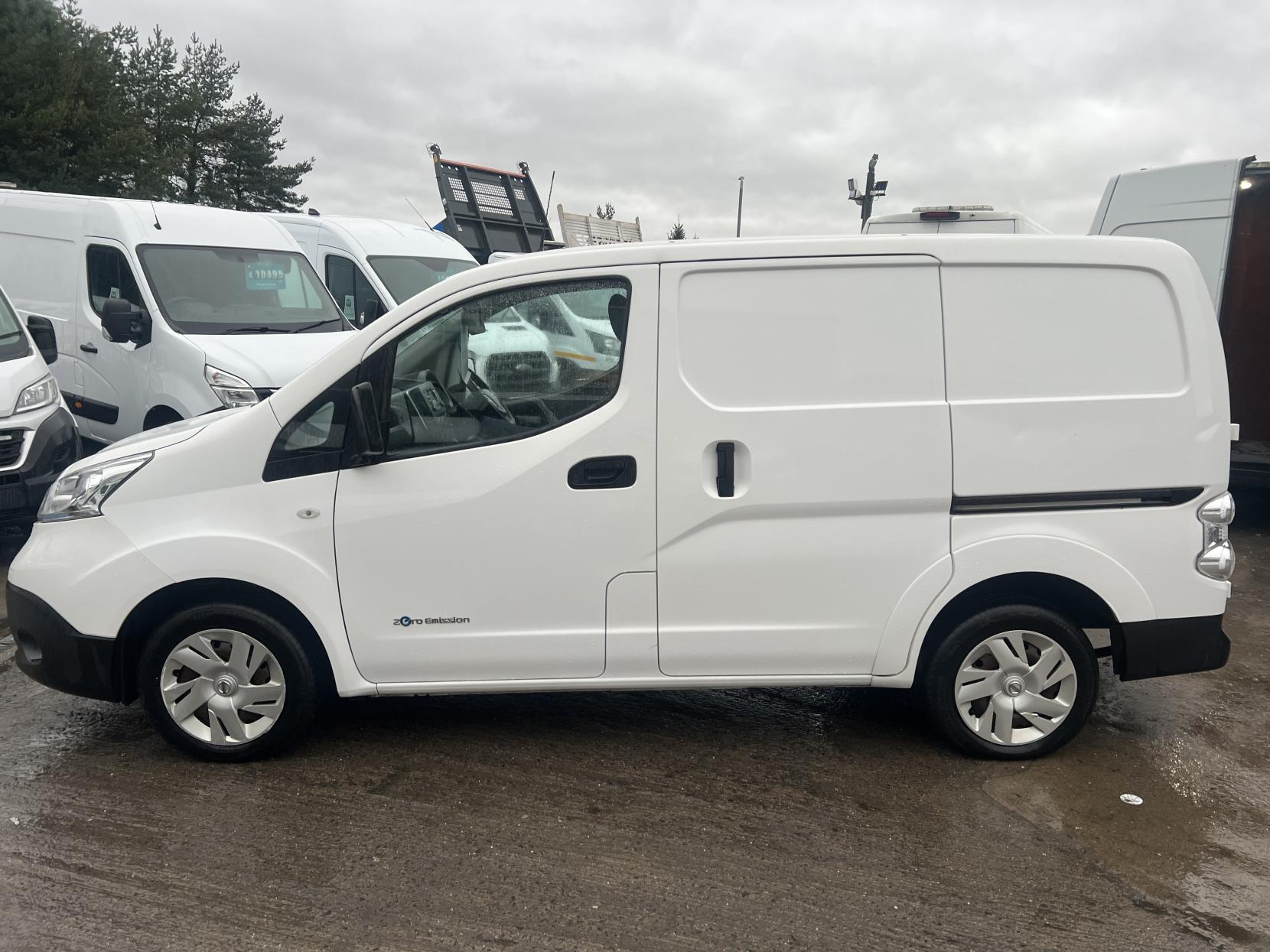 Nissan e-NV200 40kWh Visia Panel Van 5dr Electric Auto SWB (109 ps)