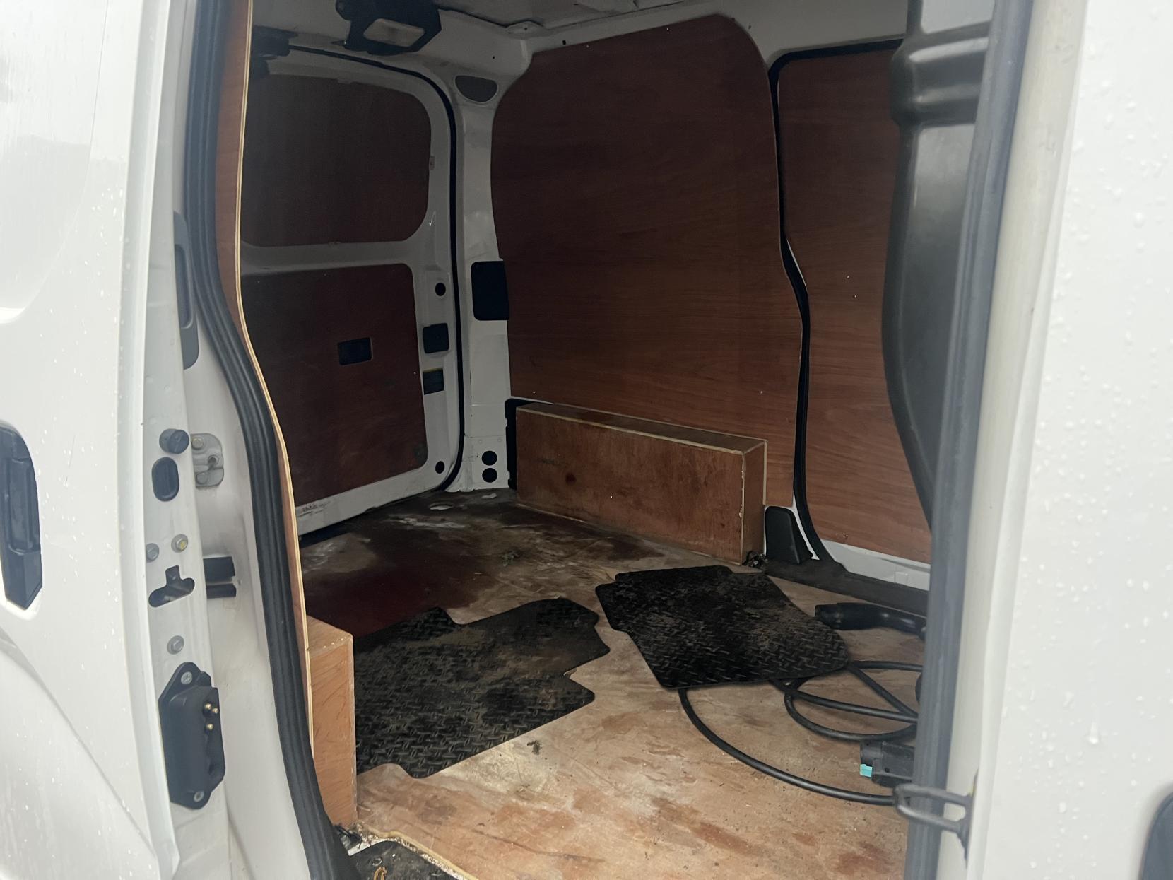 Nissan e-NV200 40kWh Visia Panel Van 5dr Electric Auto SWB (109 ps)