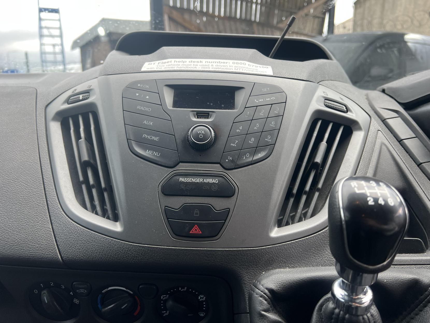 Ford Transit Custom 2.0 TDCi 310 Panel Van 5dr Diesel Manual L1 H1 (163 g/km, 104 bhp)