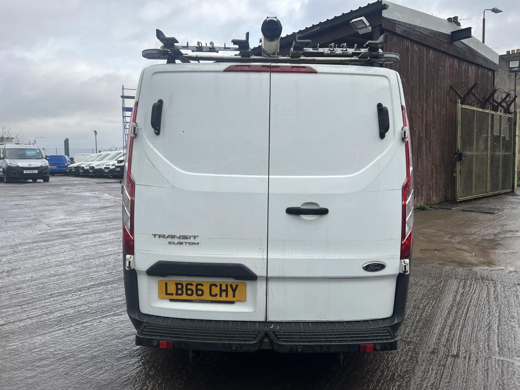 Ford Transit Custom 2.0 TDCi 310 Panel Van 5dr Diesel Manual L1 H1 (163 g/km, 104 bhp)