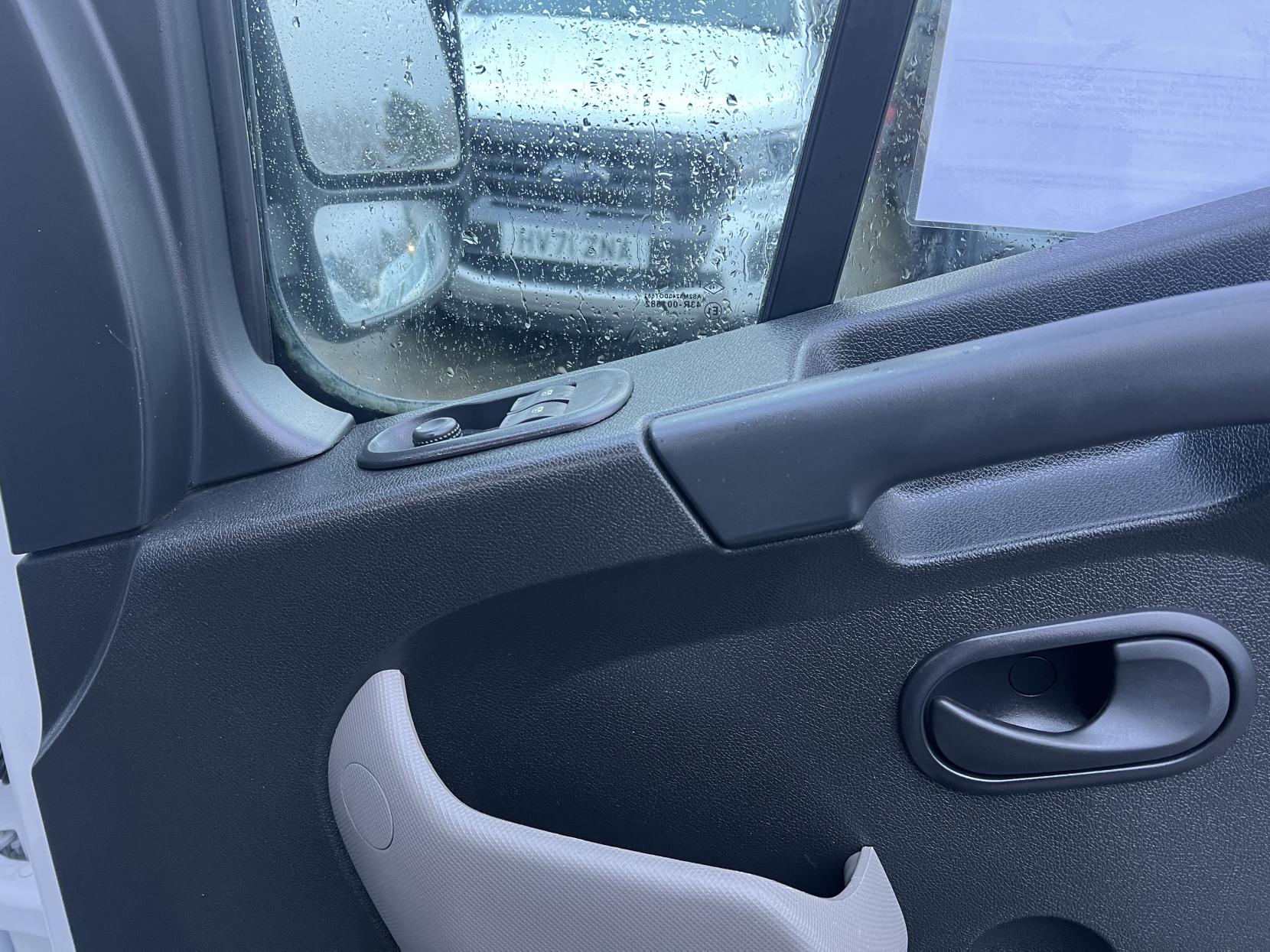 Vauxhall Movano 2.3 CDTi 3500 Panel Van 5dr Diesel Manual FWD L3 H2 Euro 5 (110 ps)