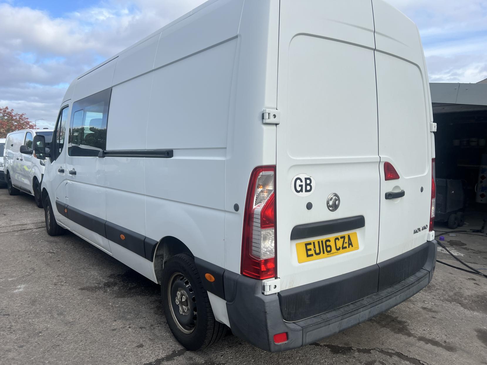 Vauxhall Movano 2.3 CDTi 3500 Panel Van 5dr Diesel Manual FWD L3 H2 Euro 5 (110 ps)