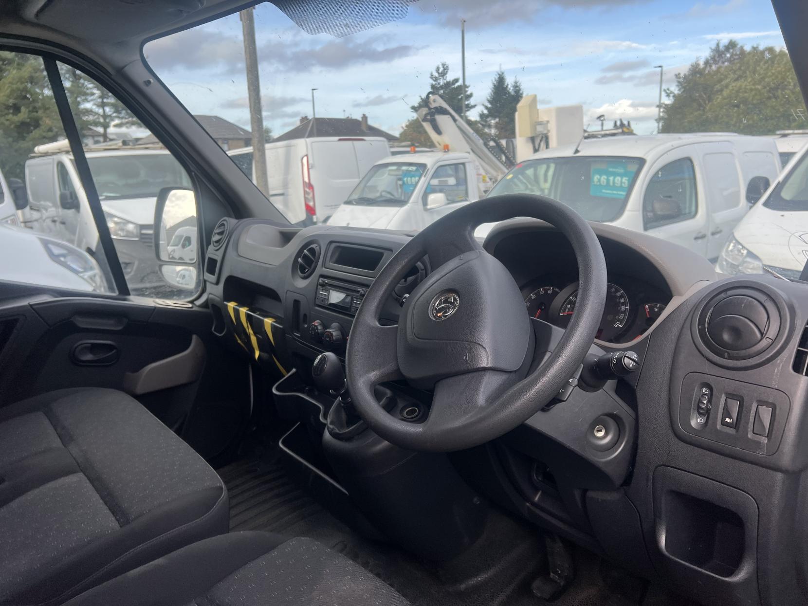 Vauxhall Movano 2.3 CDTi 3500 Panel Van 5dr Diesel Manual FWD L3 H2 Euro 5 (110 ps)