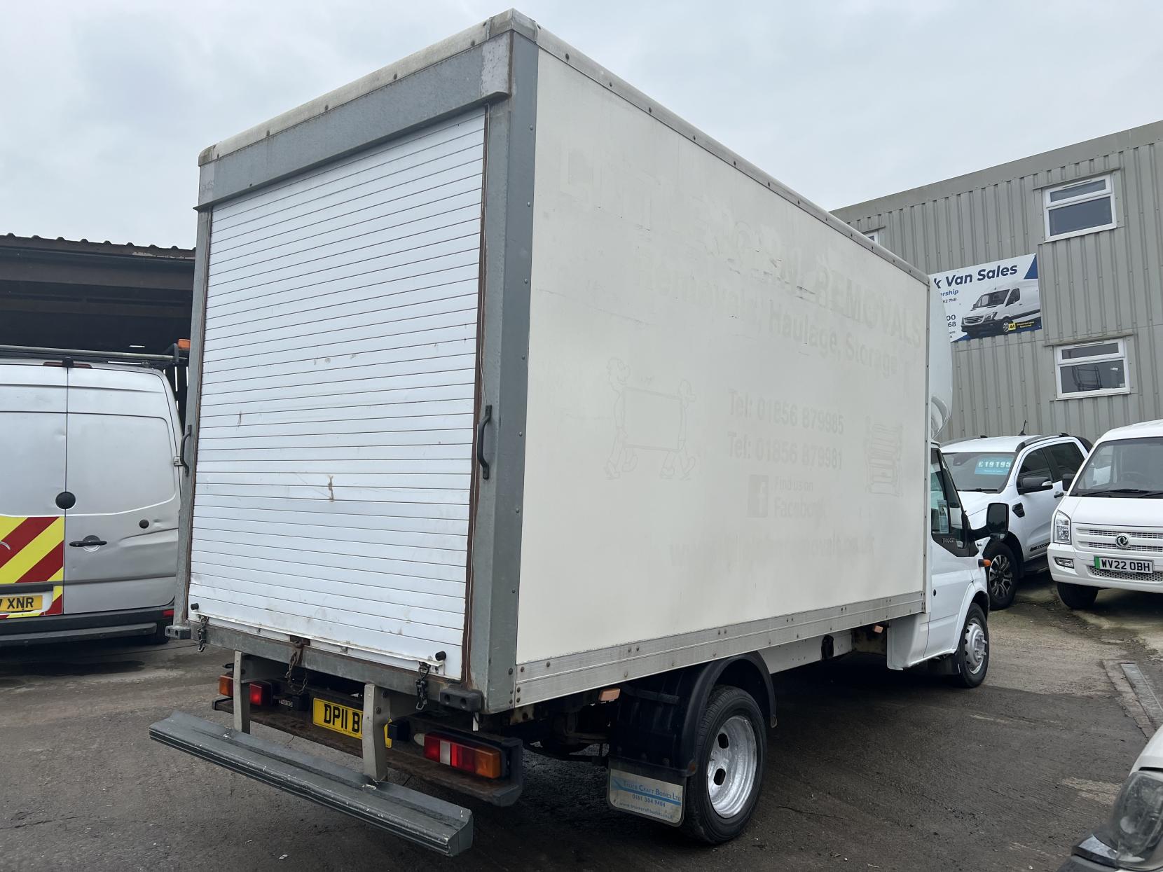 Ford Transit 2.4 TDCi 350 Chassis Cab 2dr Diesel Manual RWD L4 (DRW) (113 bhp)