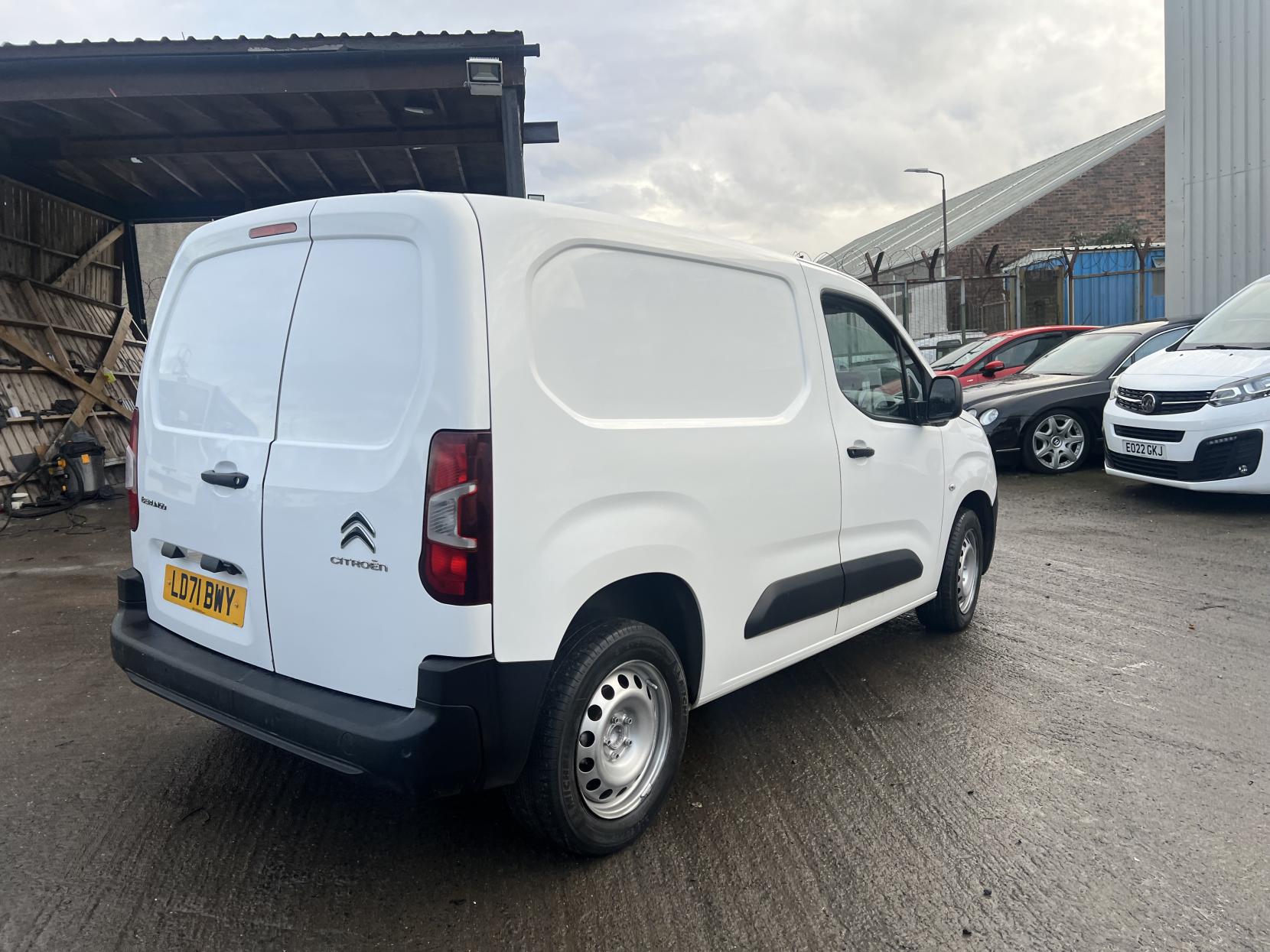 Citroen Berlingo 1.5 BlueHDi 1000 Enterprise M Pro Panel Van 5dr Diesel Manual SWB Euro 6 (s/s) (100 ps)