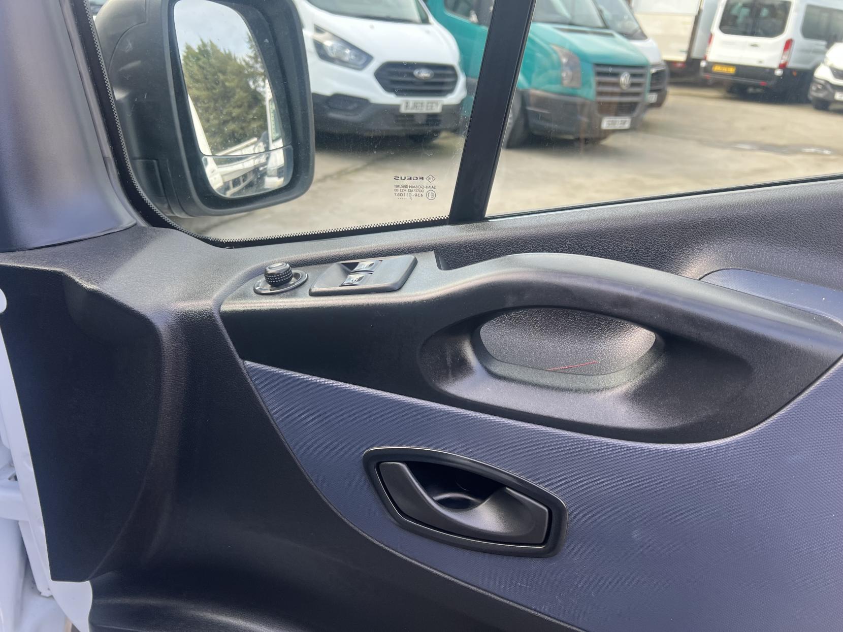 Vauxhall Vivaro 1.6 CDTi 2900 Panel Van 5dr Diesel Manual L2 H1 Euro 6 (s/s) (95 ps)