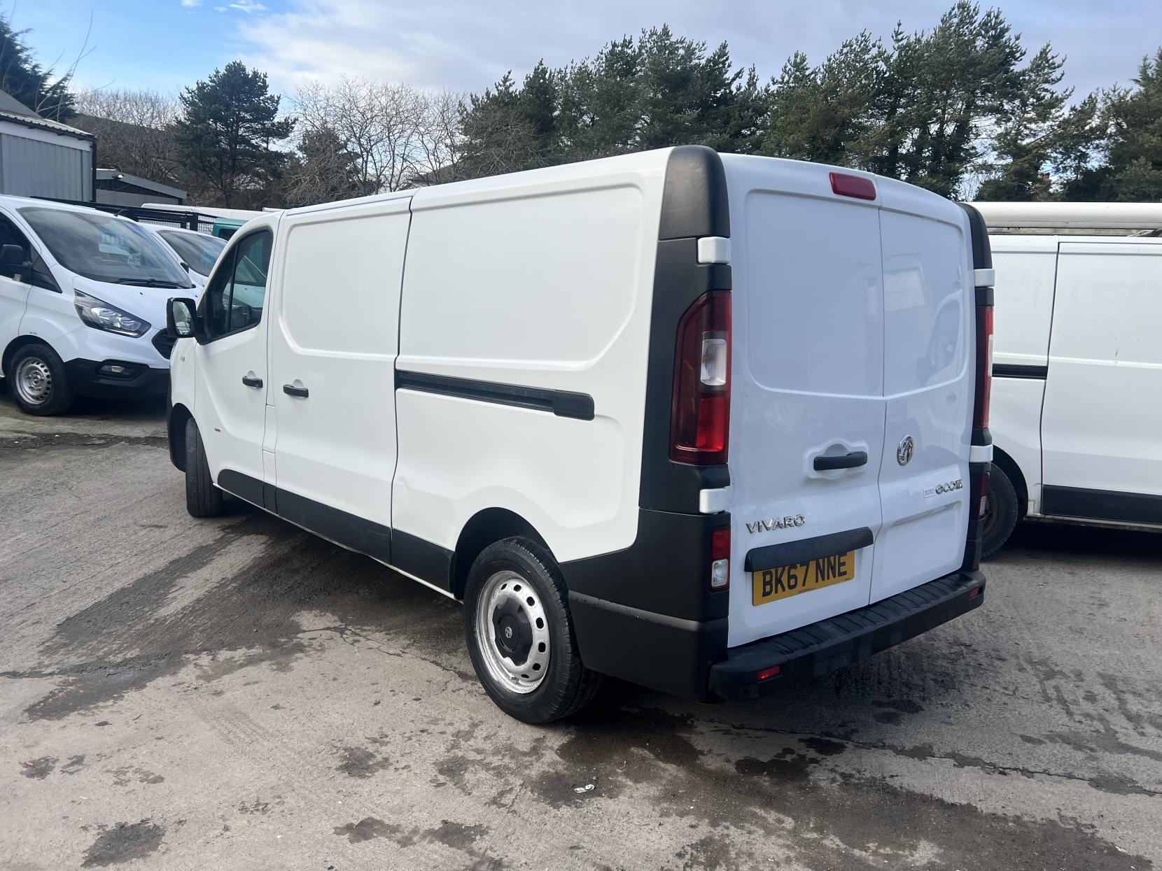 Vauxhall Vivaro 1.6 CDTi 2900 Panel Van 5dr Diesel Manual L2 H1 Euro 6 (s/s) (95 ps)