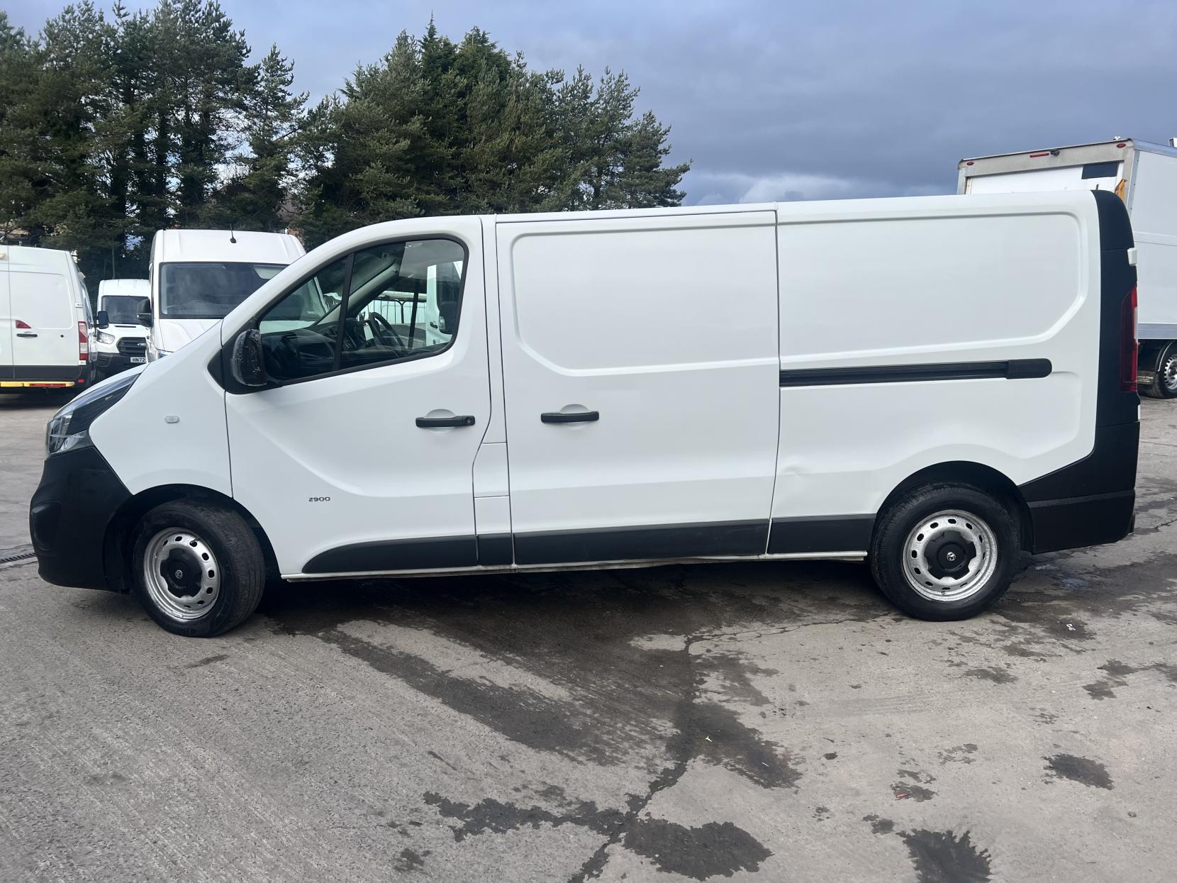 Vauxhall Vivaro 1.6 CDTi 2900 Panel Van 5dr Diesel Manual L2 H1 Euro 6 (s/s) (95 ps)