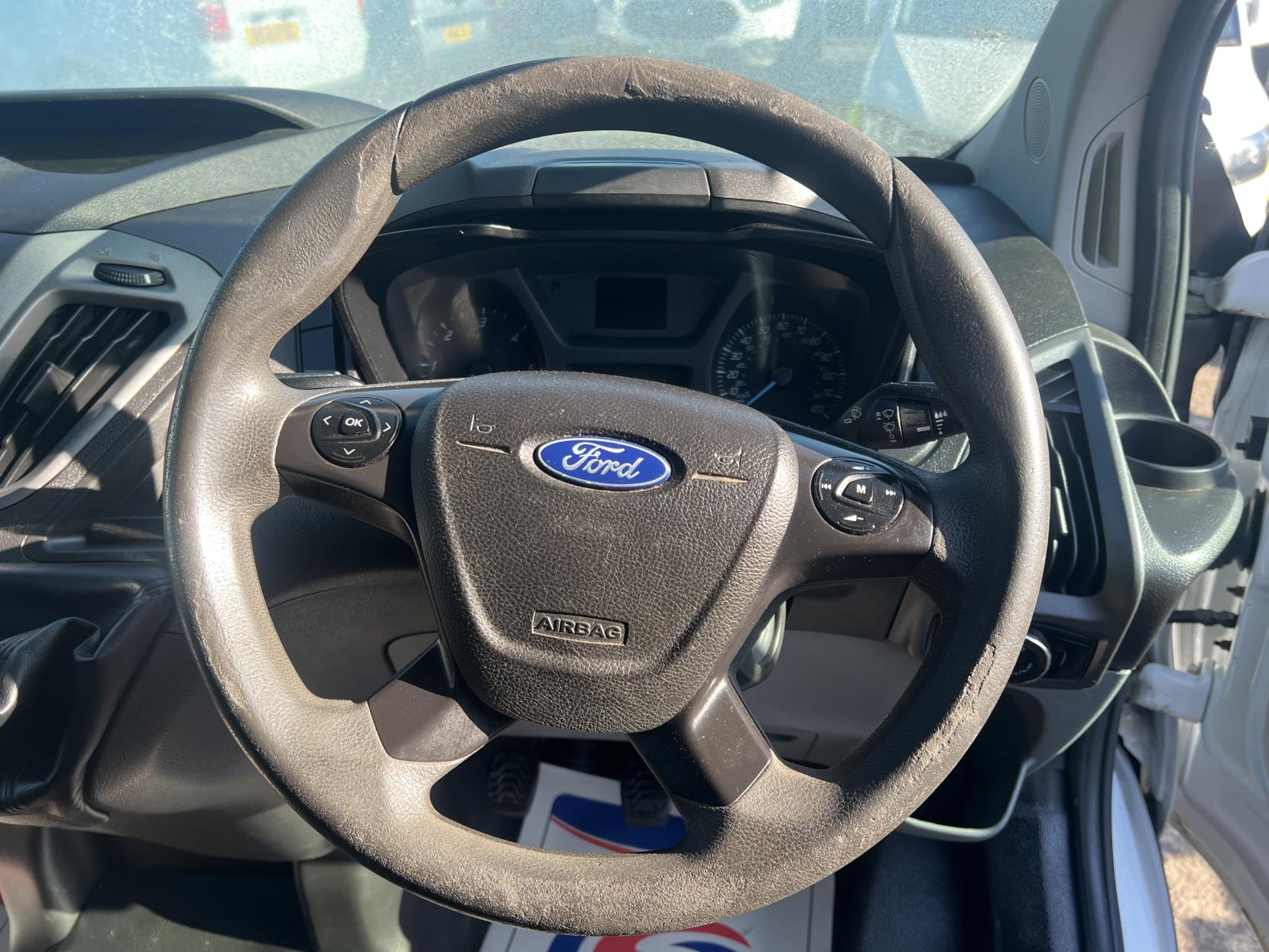 Ford Transit Custom 2.0 TDCi 310 Panel Van 5dr Diesel Manual L1 H1 (163 g/km, 104 bhp)