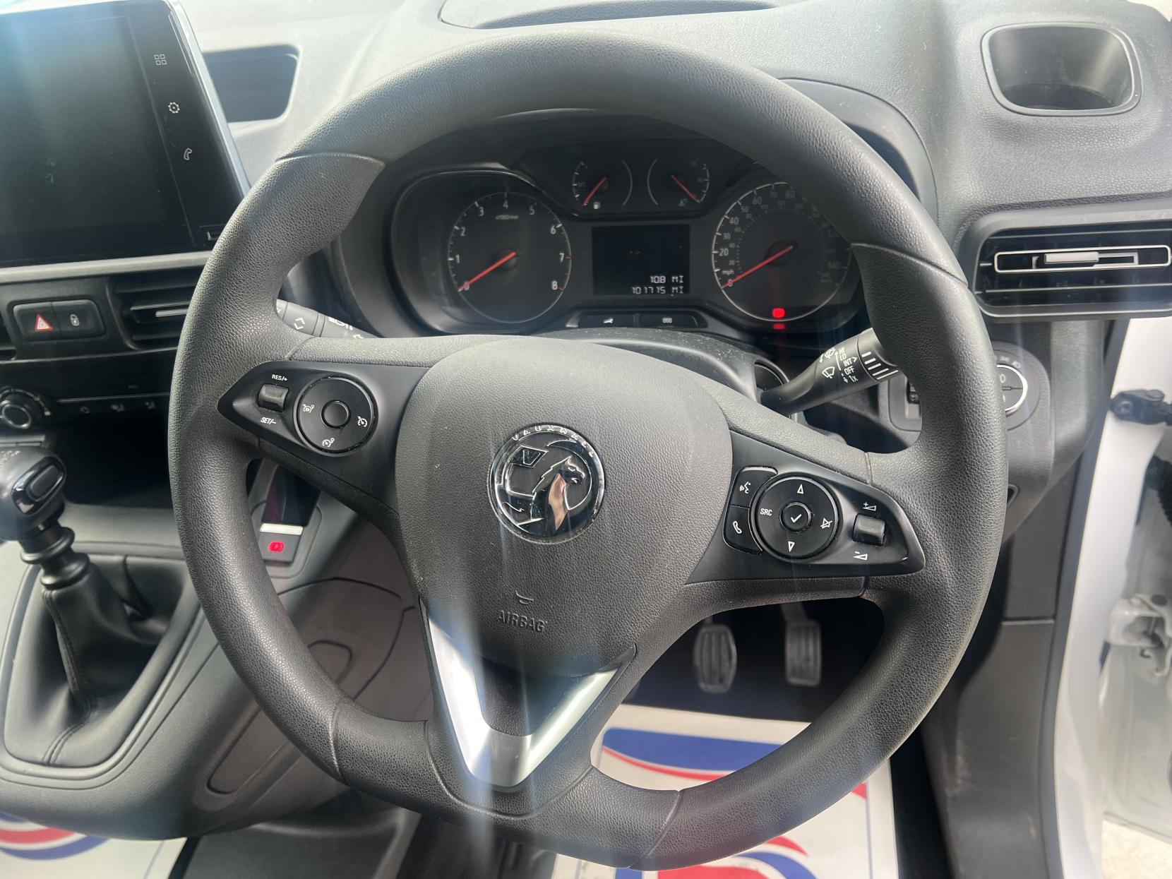 Vauxhall Combo 1.5 Turbo D 2300 Sportive Panel Van 4dr Diesel Manual L2 H1 Euro 6 (100 ps)