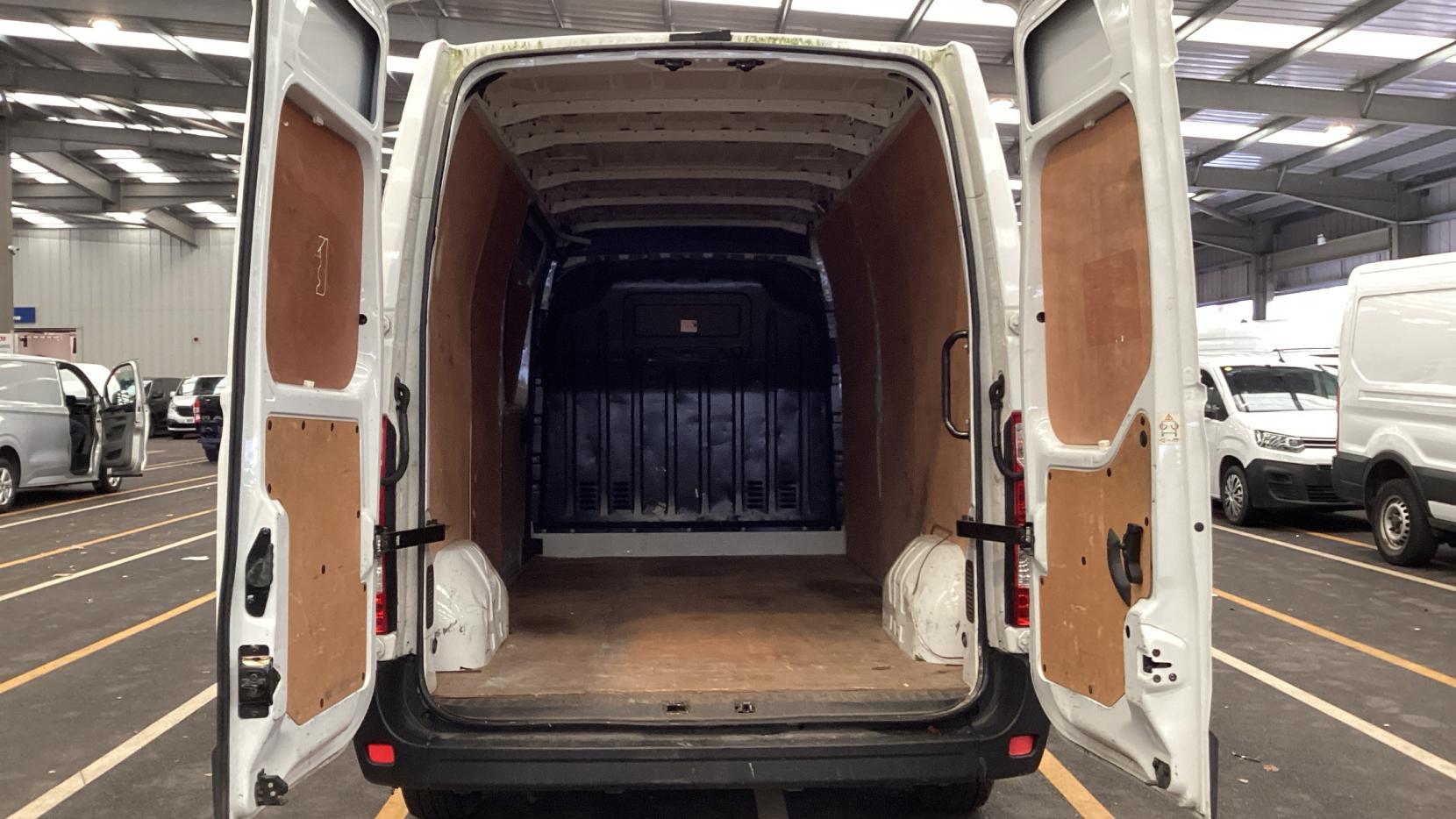 Vauxhall Movano 2.3 CDTi 3500 BiTurbo Edition Panel Van 5dr Diesel Manual FWD L3 H2 Euro 6 (135 ps)