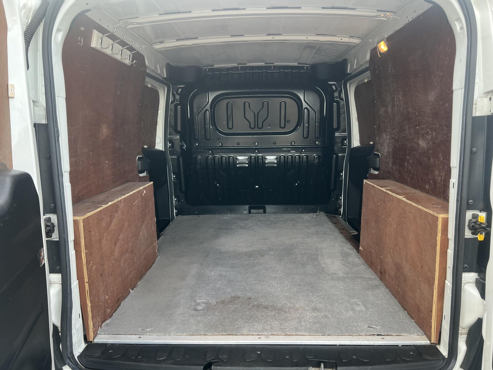 Fiat Doblo 1.6 MultiJetII Maxi Tecnico Panel Van 6dr Diesel Manual L2 H1 Euro 6 (s/s) (105 bhp)