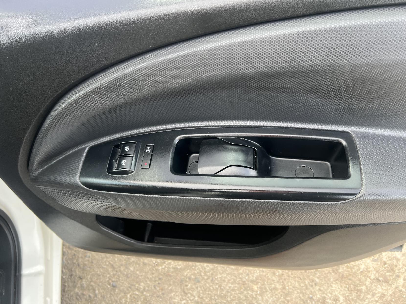 Fiat Doblo 1.6 MultiJetII Maxi Tecnico Panel Van 6dr Diesel Manual L2 H1 Euro 6 (s/s) (105 bhp)