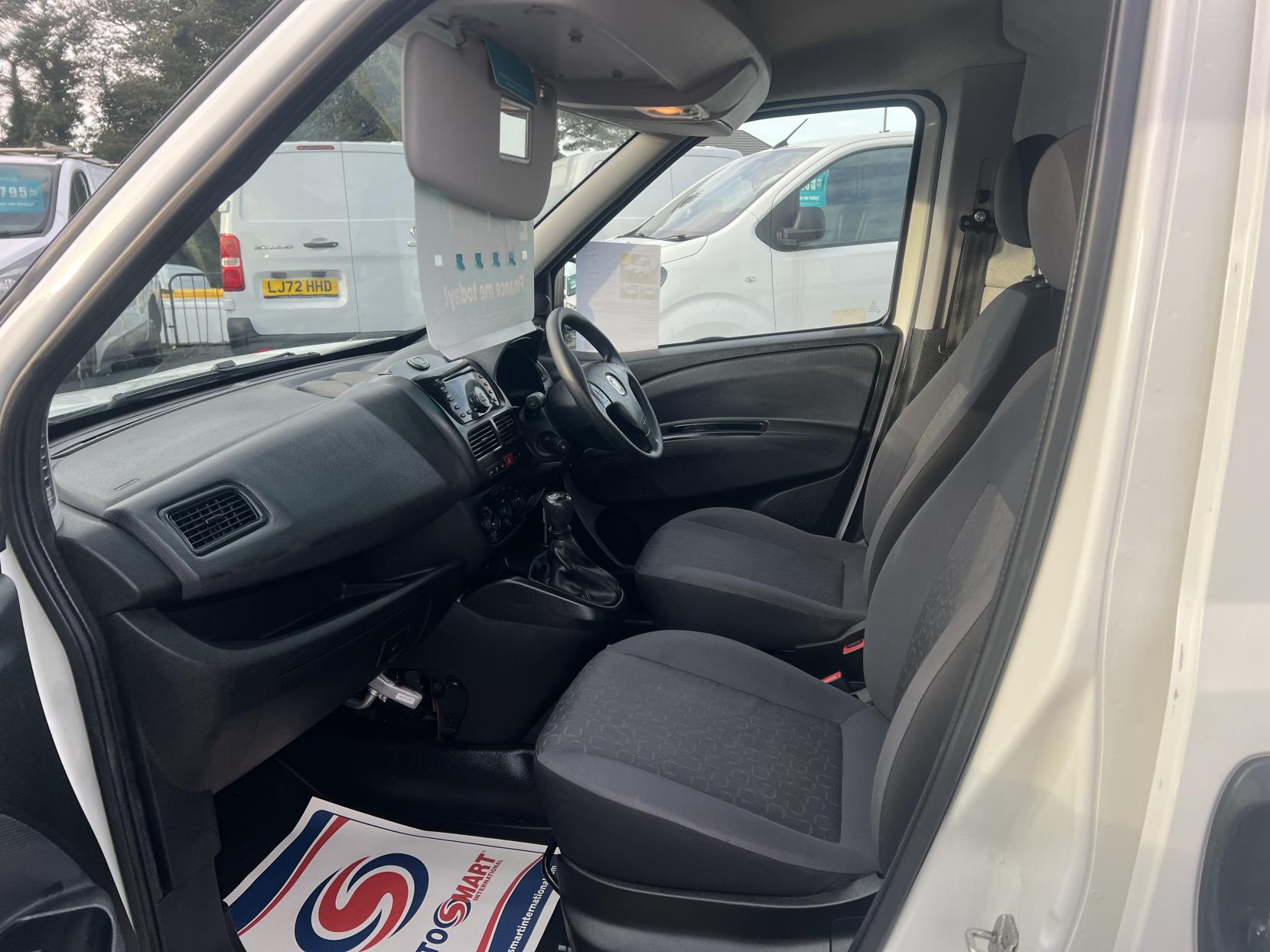 Fiat Doblo 1.6 MultiJetII Maxi Tecnico Panel Van 6dr Diesel Manual L2 H1 Euro 6 (s/s) (105 bhp)