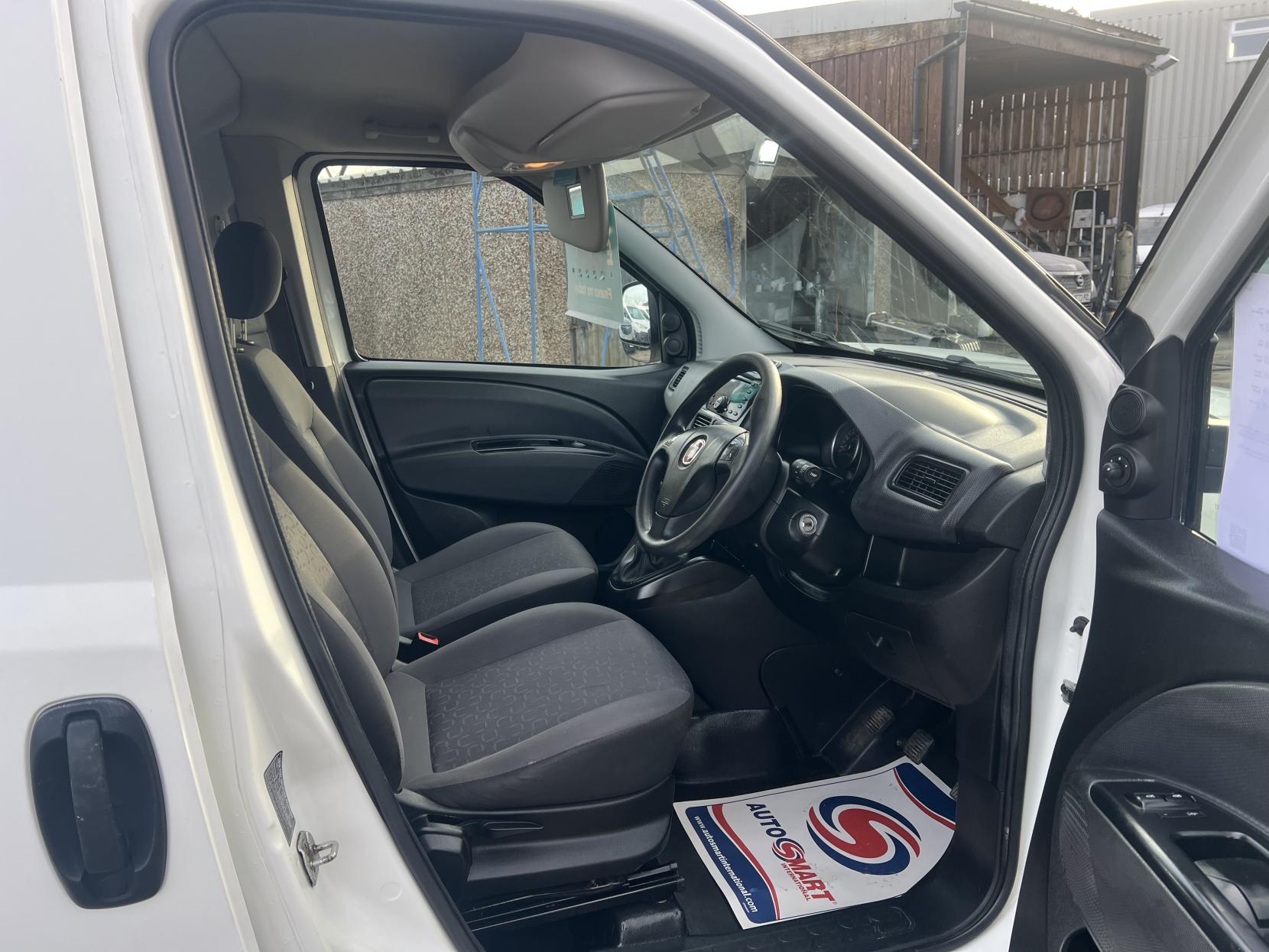 Fiat Doblo 1.6 MultiJetII Maxi Tecnico Panel Van 6dr Diesel Manual L2 H1 Euro 6 (s/s) (105 bhp)