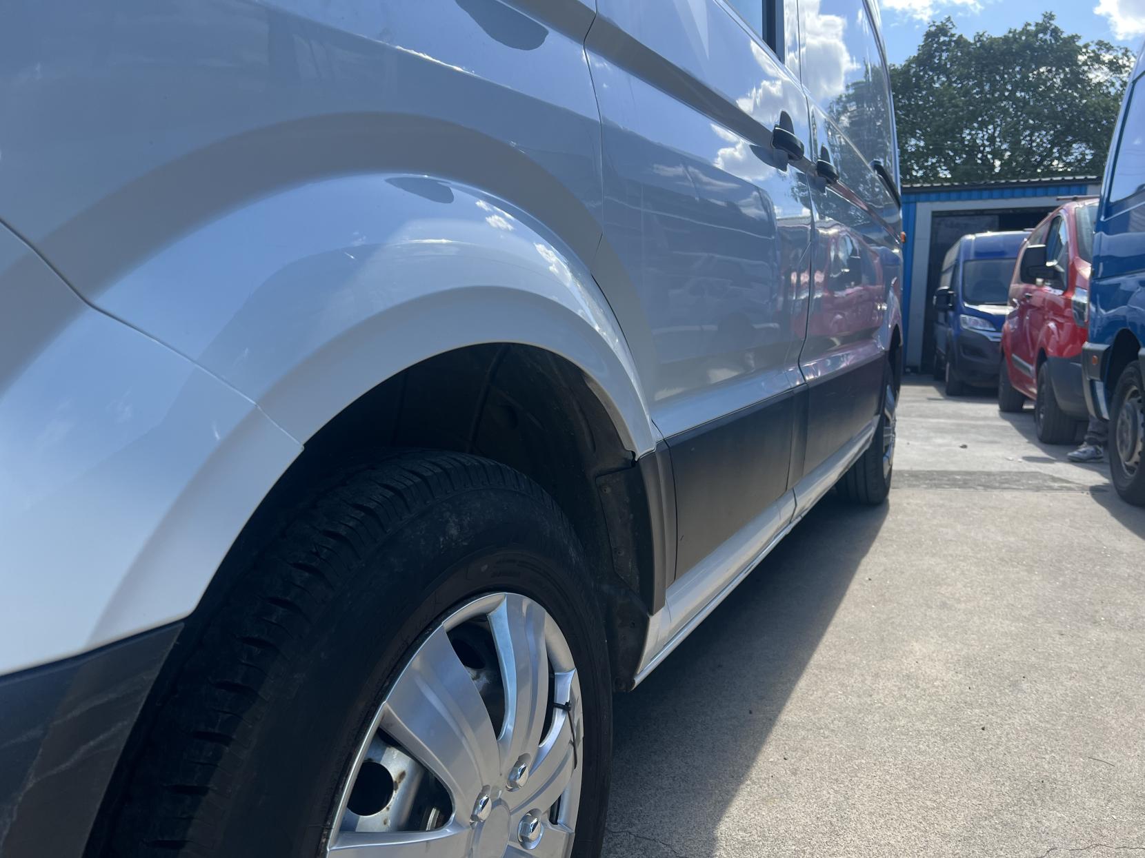 Volkswagen Crafter 2.0 TDI CR35 BlueMotion Tech Startline Panel Van 5dr Diesel Manual FWD MWB High Roof Euro 6 (s/s) (140 ps)