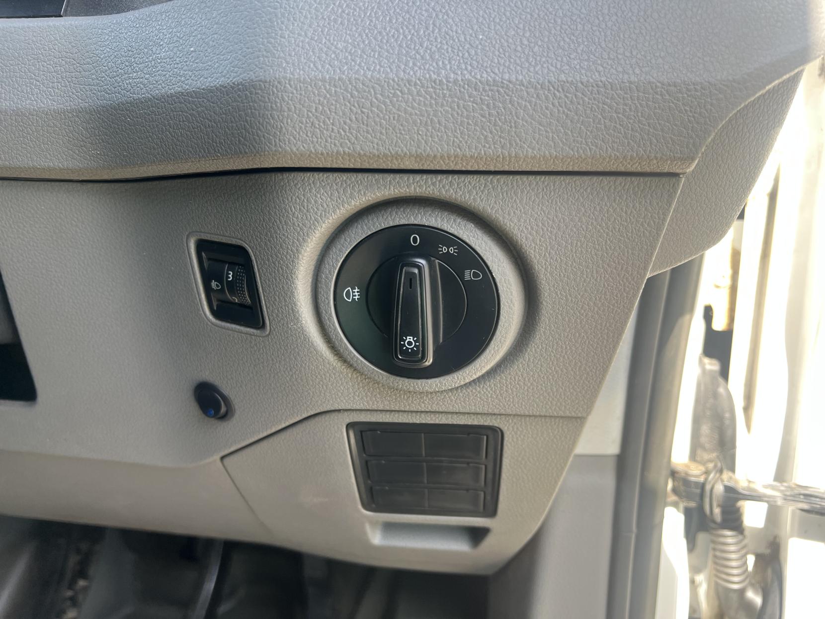 Volkswagen Crafter 2.0 TDI CR35 BlueMotion Tech Startline Panel Van 5dr Diesel Manual FWD MWB High Roof Euro 6 (s/s) (140 ps)