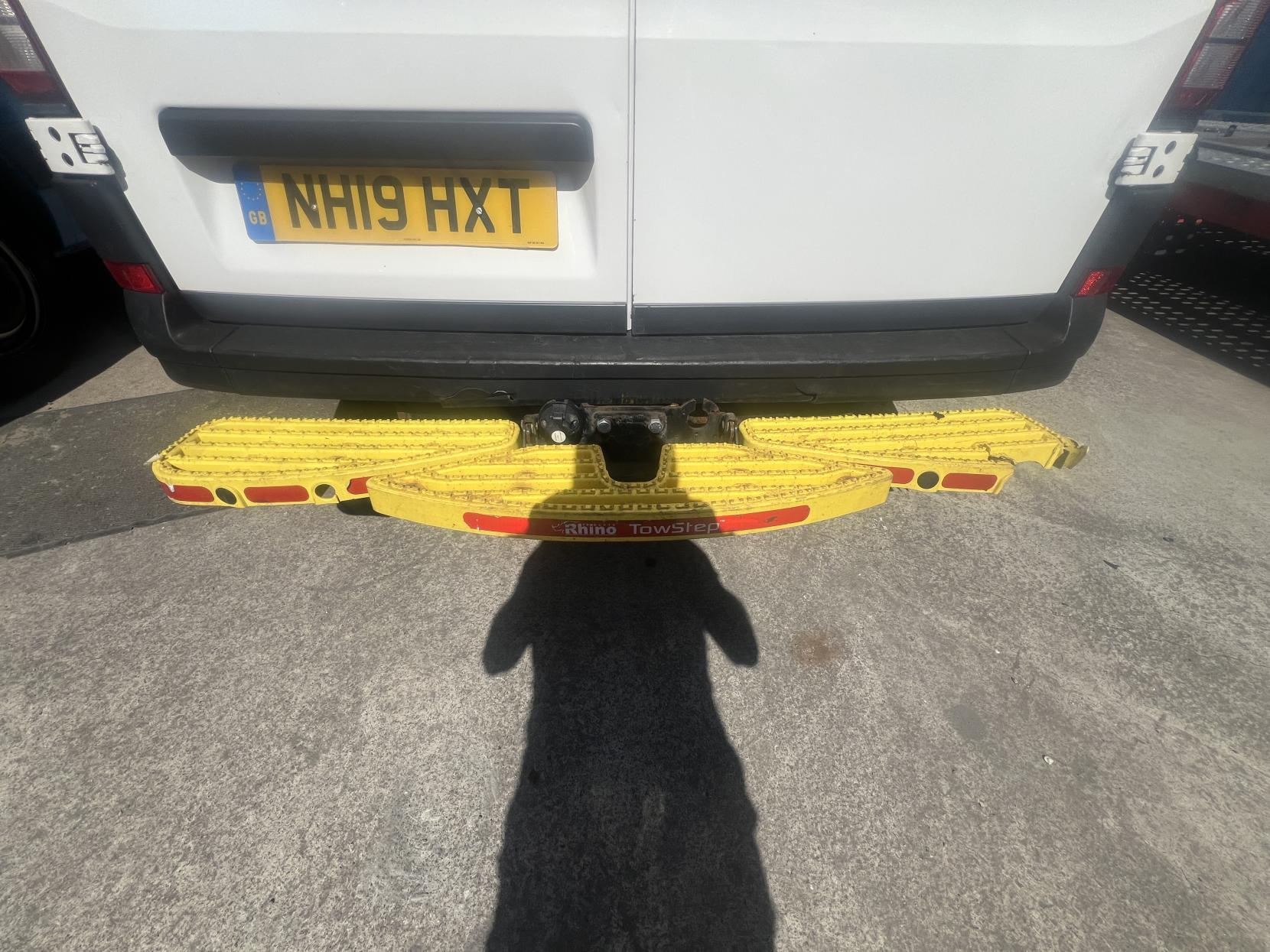 Volkswagen Crafter 2.0 TDI CR35 BlueMotion Tech Startline Panel Van 5dr Diesel Manual FWD MWB High Roof Euro 6 (s/s) (140 ps)