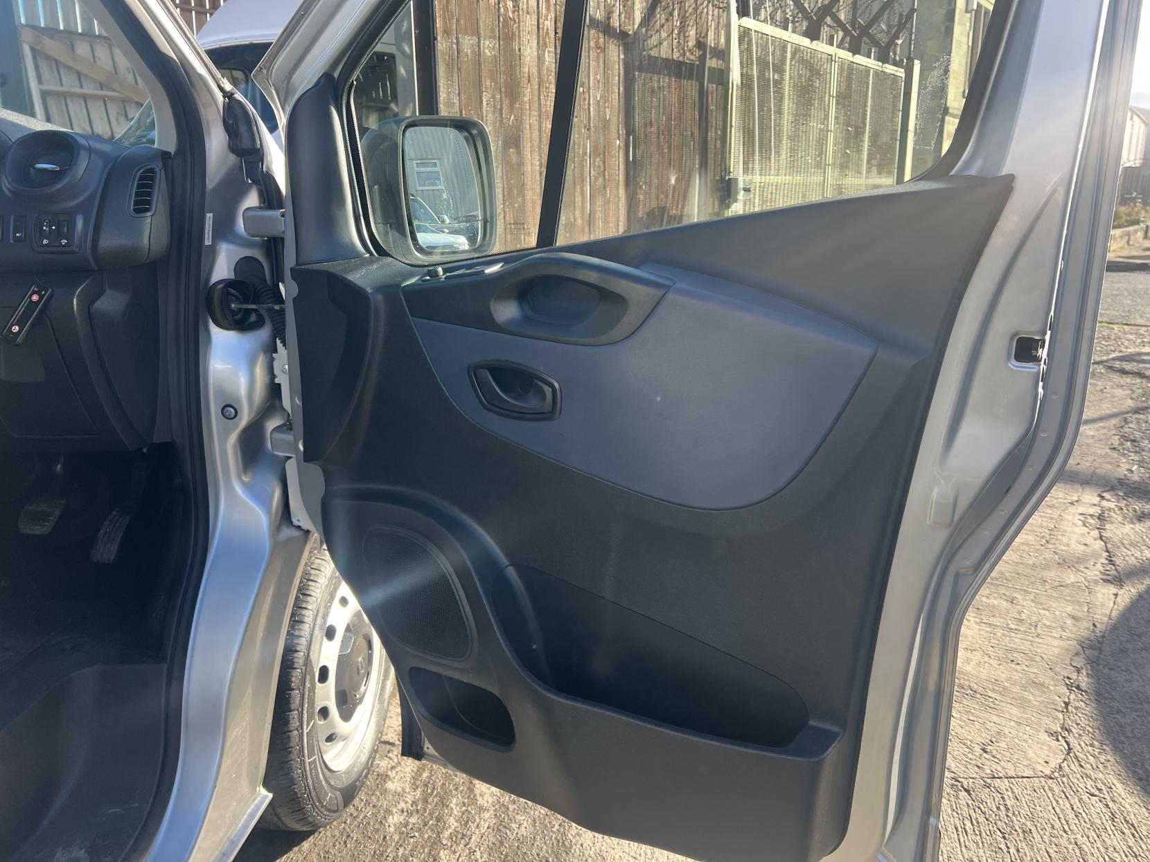 Vauxhall Vivaro 1.6 CDTi 2700 Panel Van 5dr Diesel Manual L1 H1 Euro 6 (s/s) (95 ps)