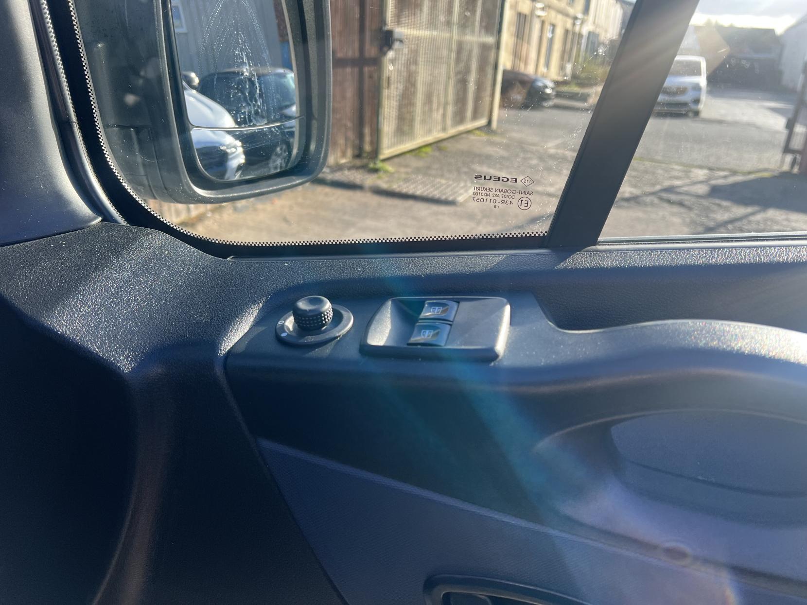 Vauxhall Vivaro 1.6 CDTi 2700 Panel Van 5dr Diesel Manual L1 H1 Euro 6 (s/s) (95 ps)