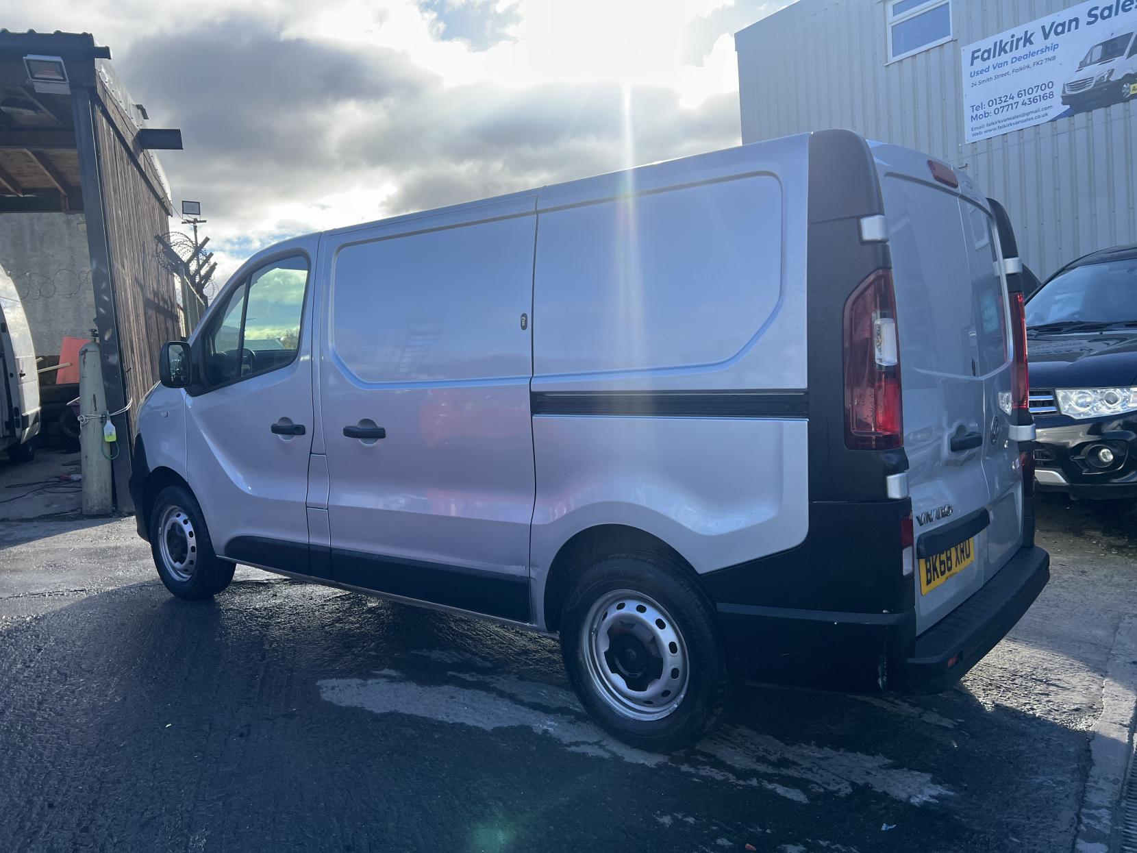 Vauxhall Vivaro 1.6 CDTi 2700 Panel Van 5dr Diesel Manual L1 H1 Euro 6 (s/s) (95 ps)