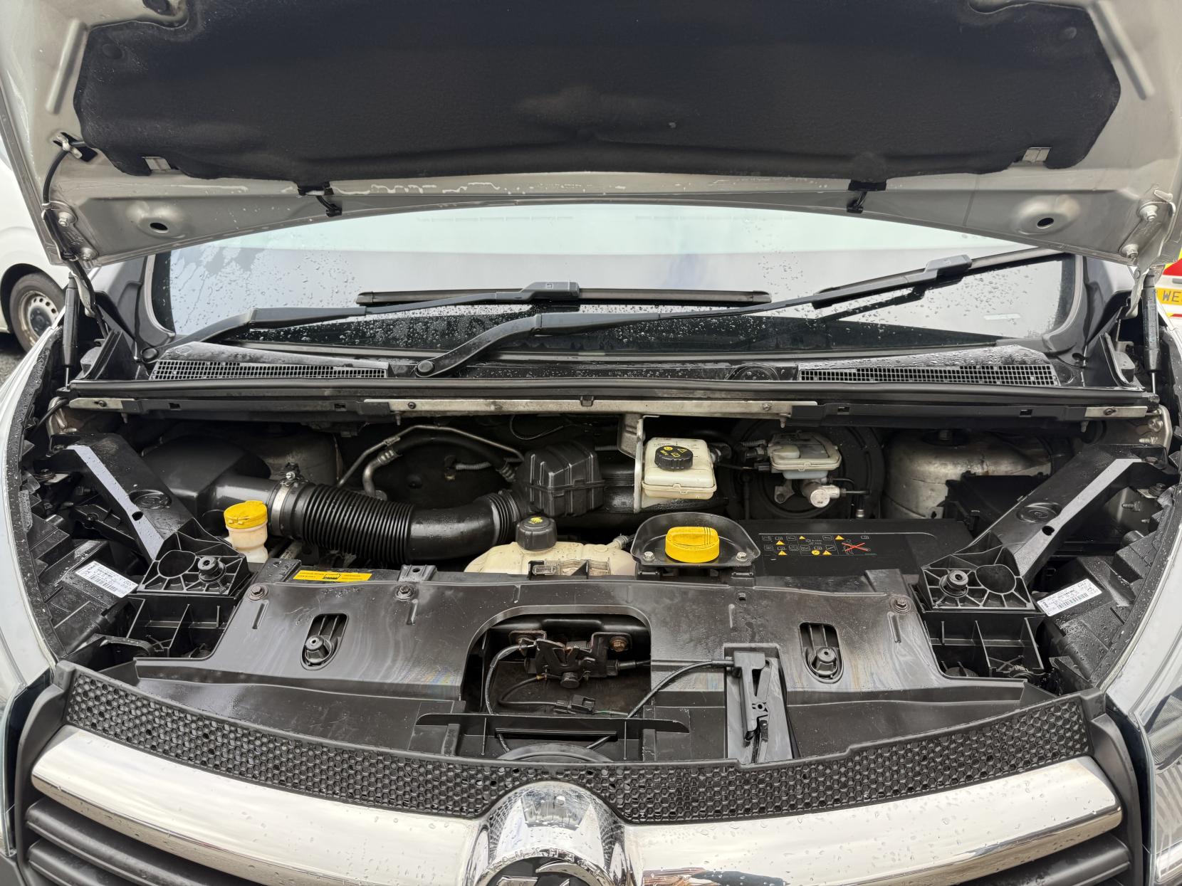 Vauxhall Vivaro 1.6 Combi Van (2014 - 2019)