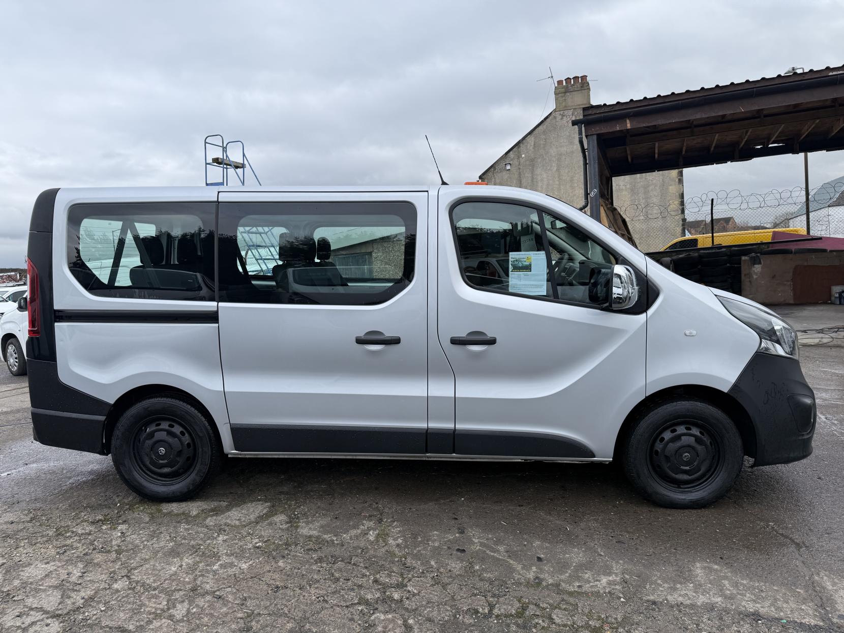 Vauxhall Vivaro 1.6 Combi Van (2014 - 2019)