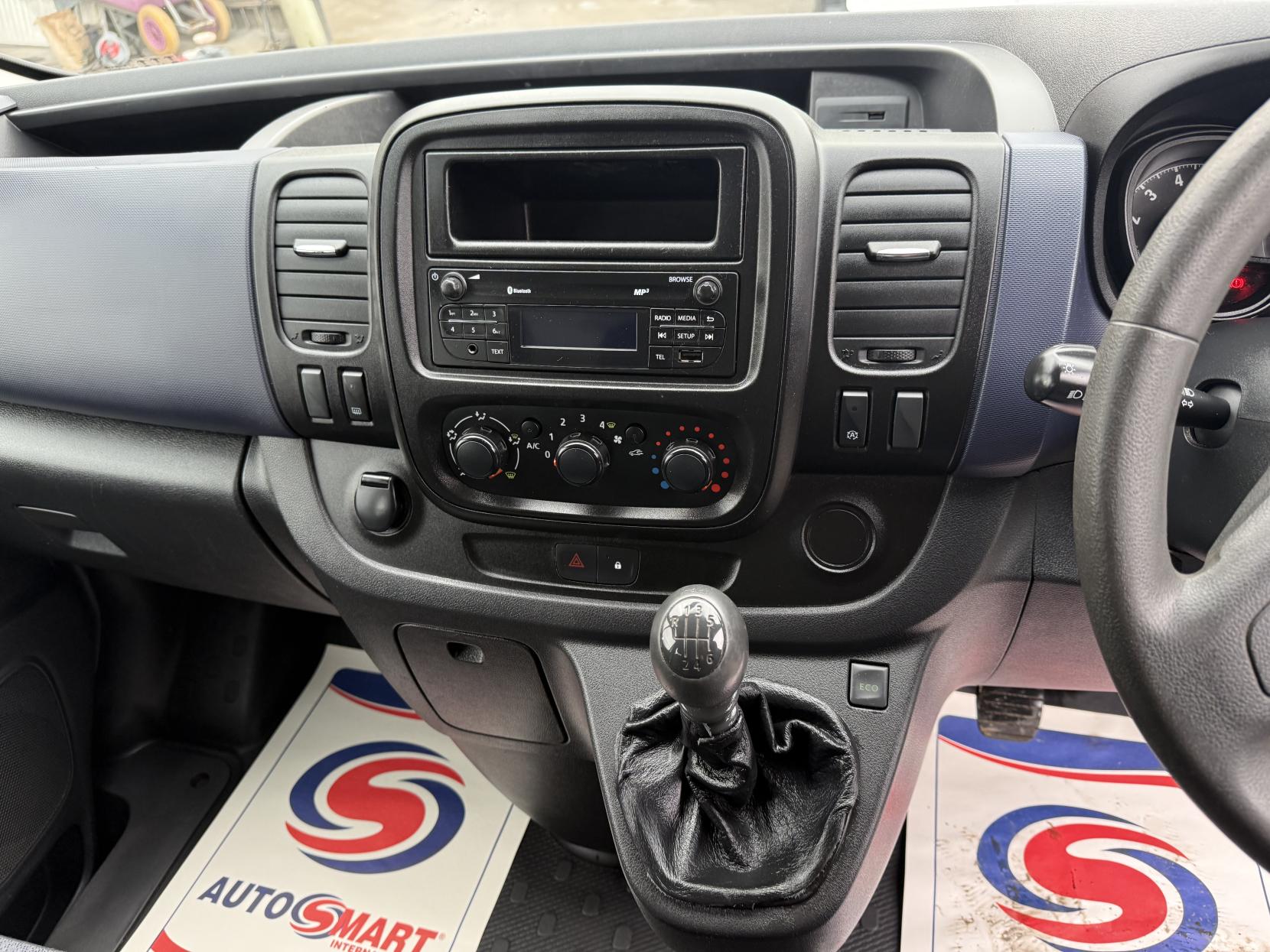 Vauxhall Vivaro 1.6 Combi Van (2014 - 2019)