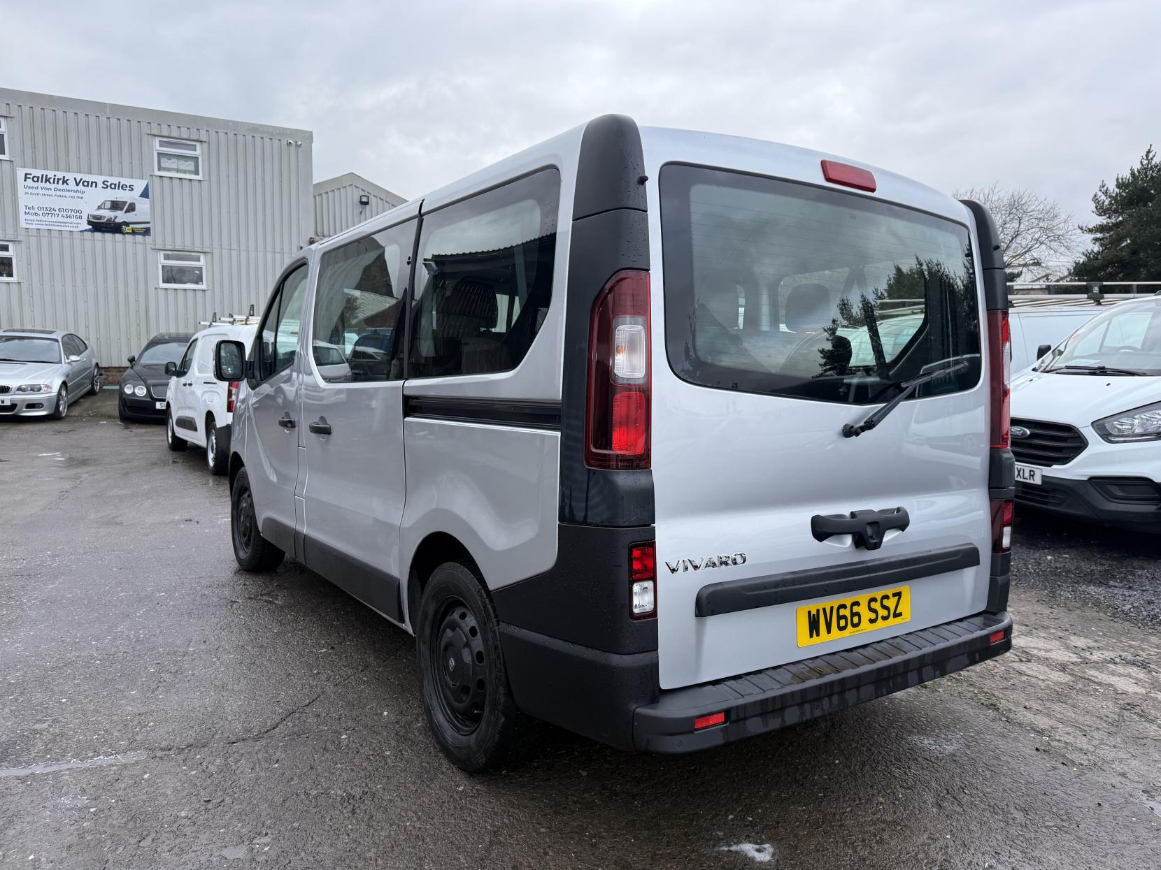 Vauxhall Vivaro 1.6 Combi Van (2014 - 2019)