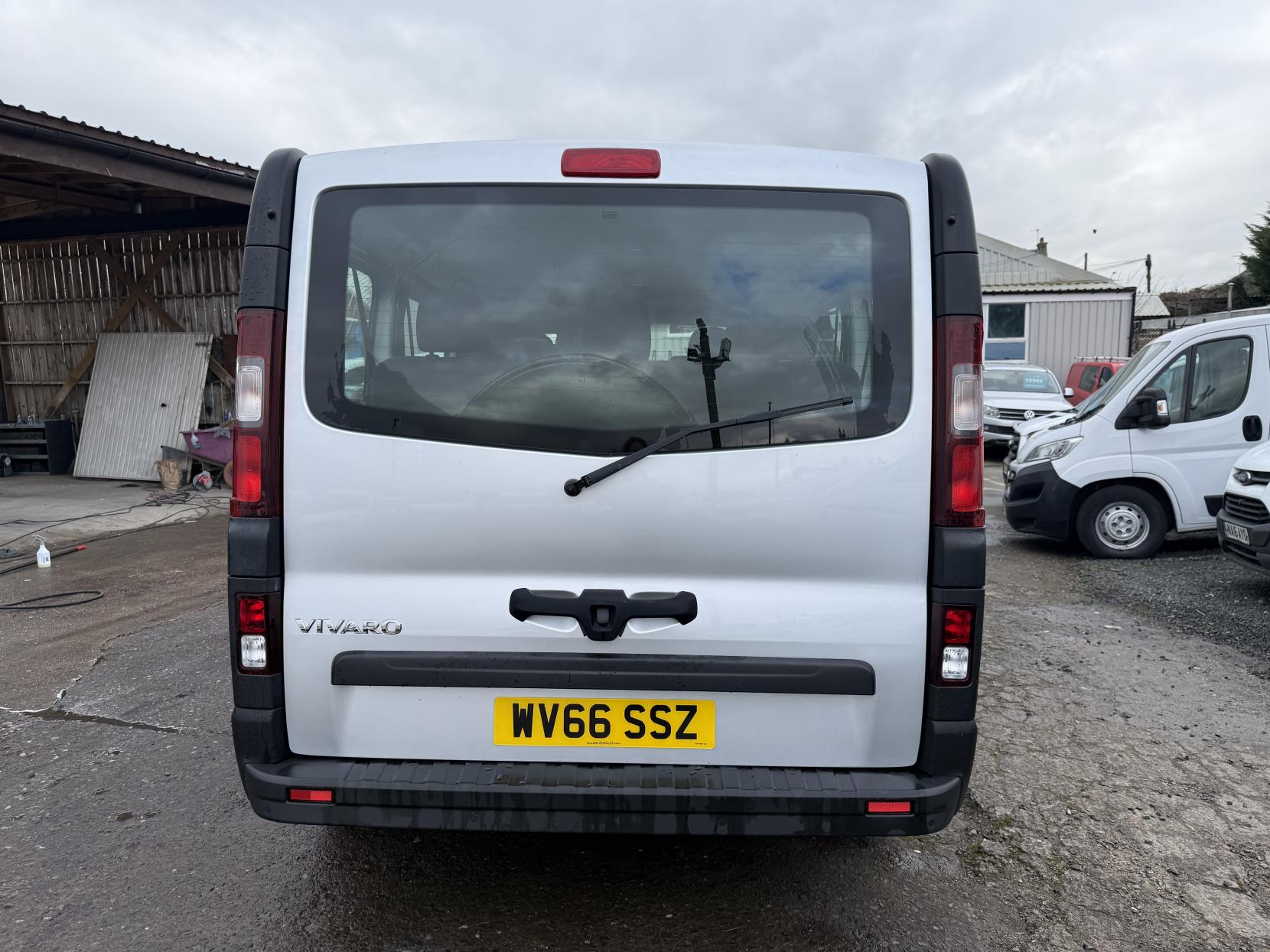 Vauxhall Vivaro 1.6 Combi Van (2014 - 2019)