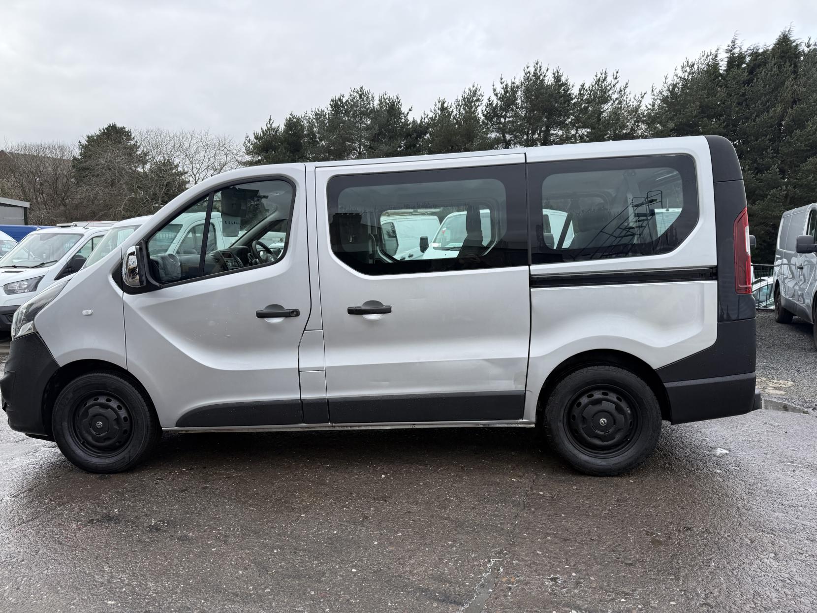 Vauxhall Vivaro 1.6 Combi Van (2014 - 2019)