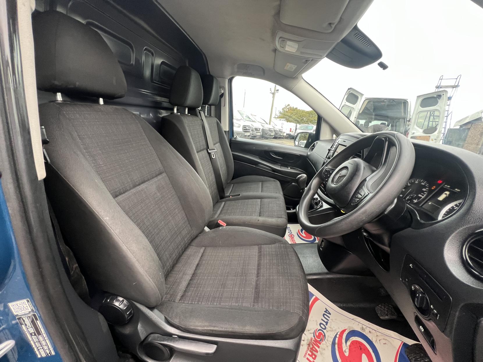 Mercedes-Benz Vito 1.6 111 CDI Panel Van 5dr Diesel Manual FWD L1 Euro 5 (114 ps)