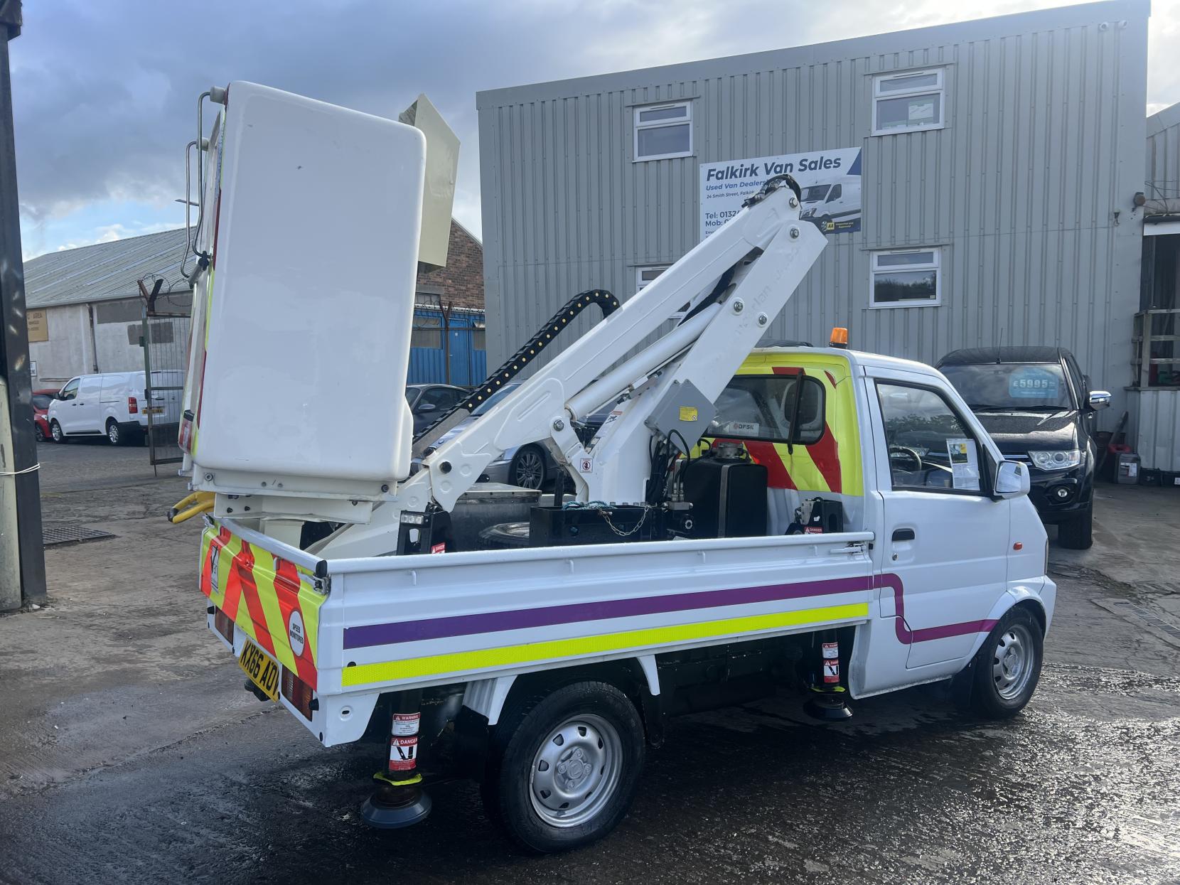 DFSK Loadhopper Cherry Picker