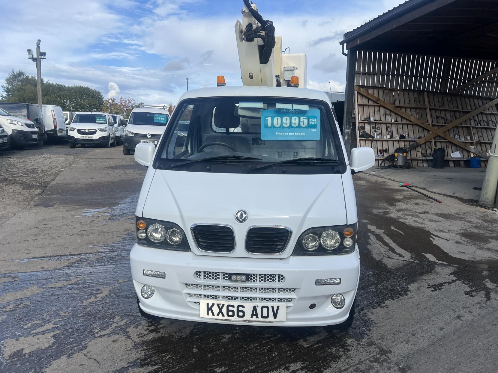 DFSK Loadhopper Cherry Picker