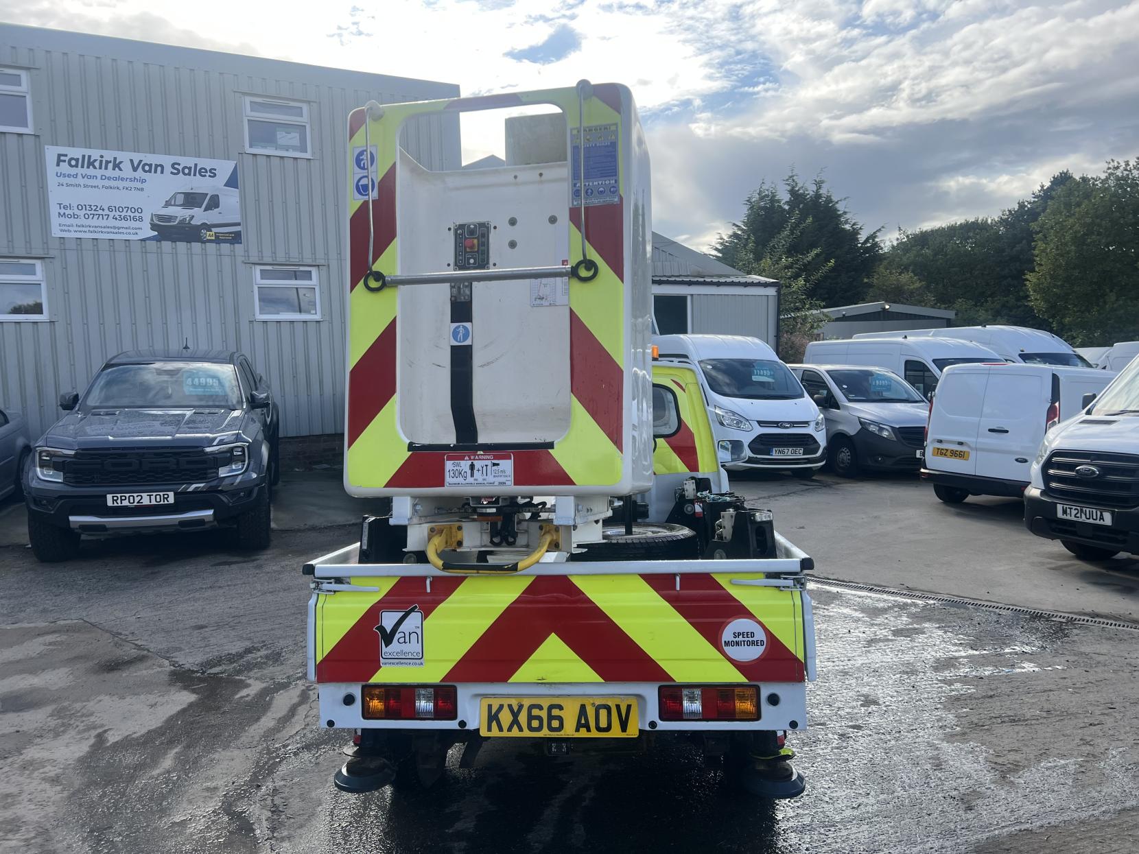 DFSK Loadhopper Cherry Picker