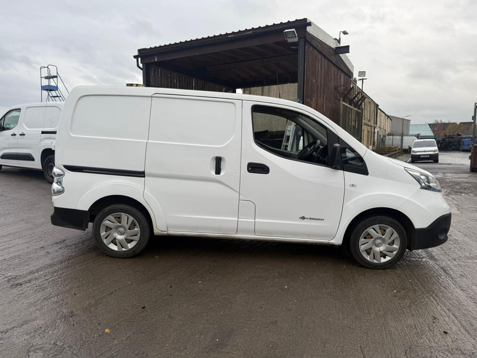 Nissan e-NV200 40kWh Visia Panel Van 5dr Electric Auto SWB (109 ps)