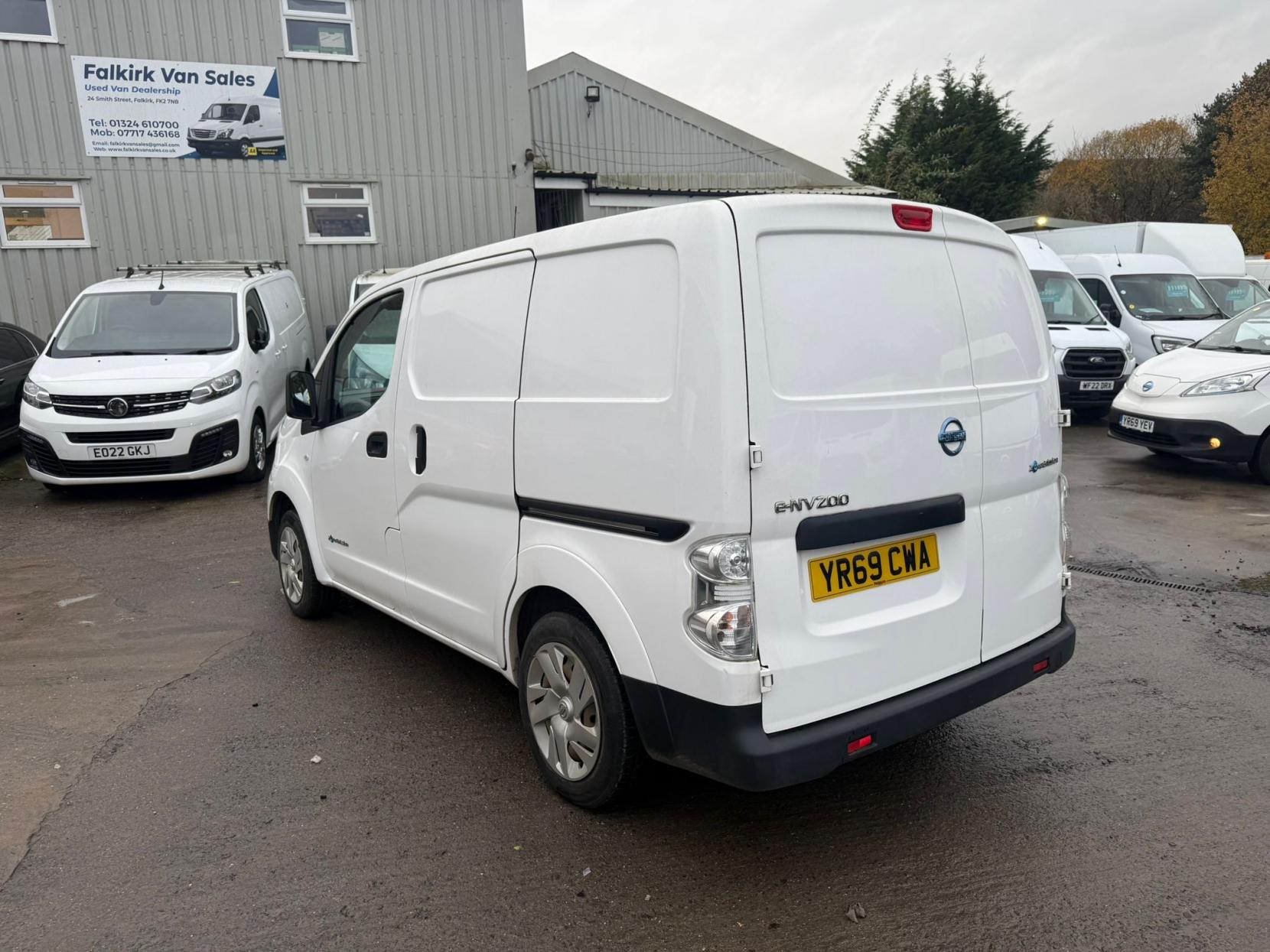 Nissan e-NV200 40kWh Visia Panel Van 5dr Electric Auto SWB (109 ps)