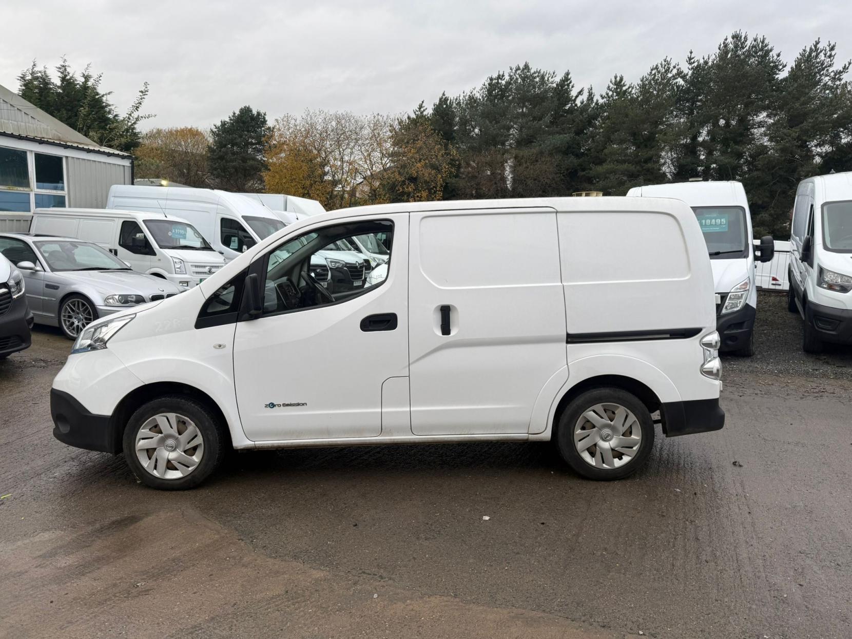 Nissan e-NV200 40kWh Visia Panel Van 5dr Electric Auto SWB (109 ps)