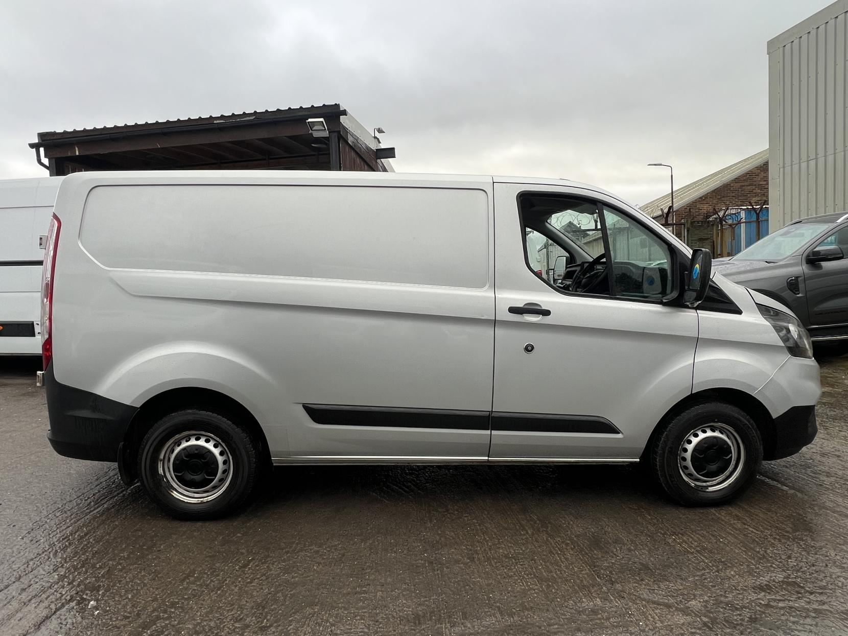 Ford Transit Custom 2.0 300 EcoBlue Leader Panel Van 5dr Diesel Manual L1 H1 Euro 6 (s/s) (105 ps)