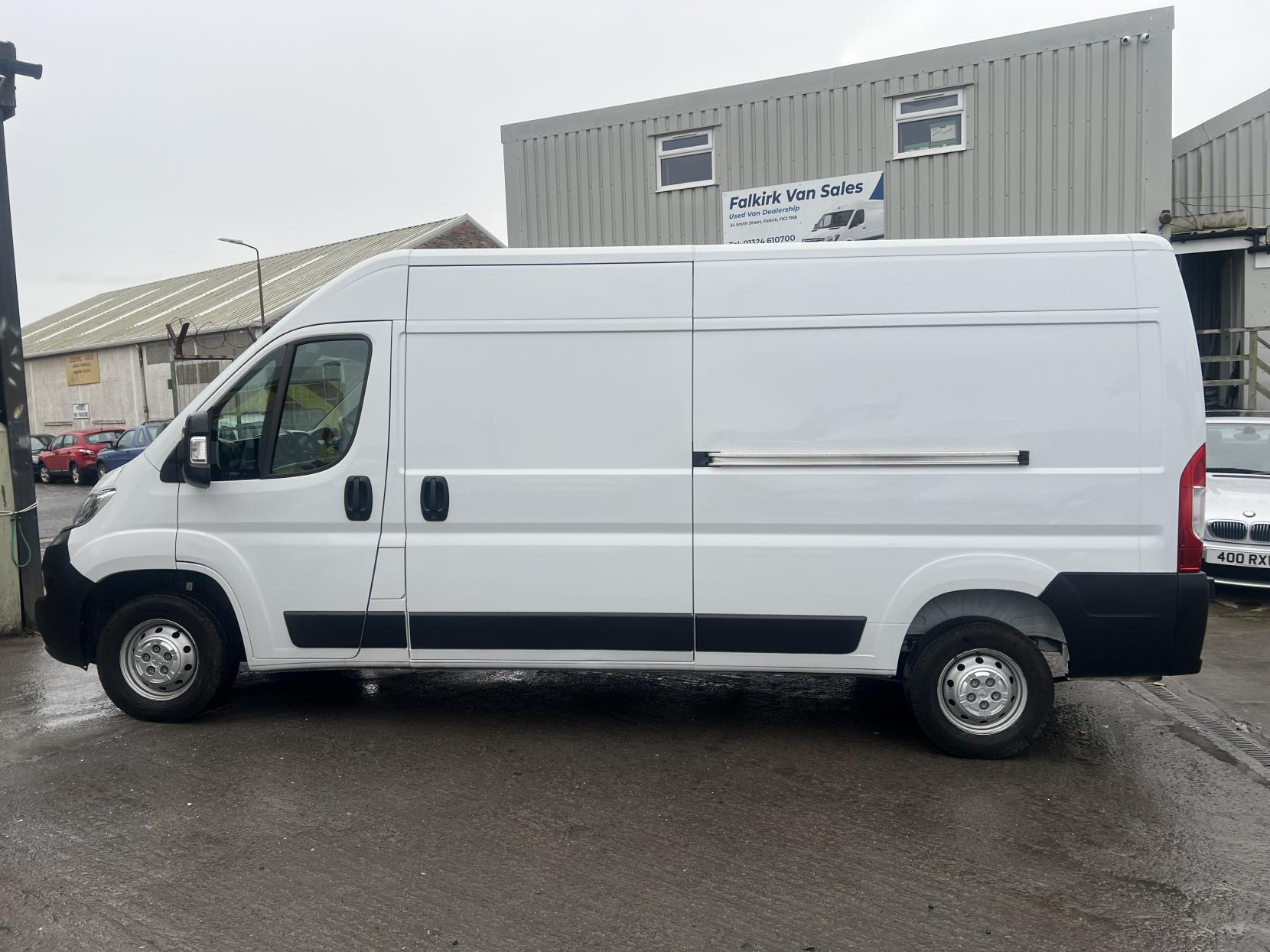 Vauxhall Movano 2.2 CDTi 3500 BiTurbo Prime Panel Van 5dr Diesel Manual FWD L3 H2 Euro 6 (s/s) (140 ps)