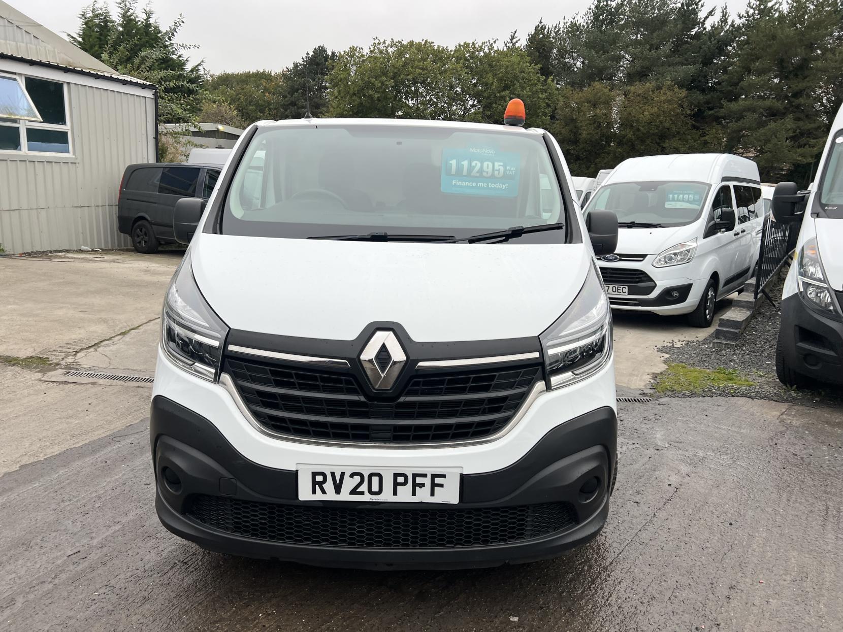 Renault Trafic 2.0 dCi ENERGY 30 Business Panel Van 5dr Diesel Manual LWB Standard Roof Euro 6 (s/s) (120 ps)