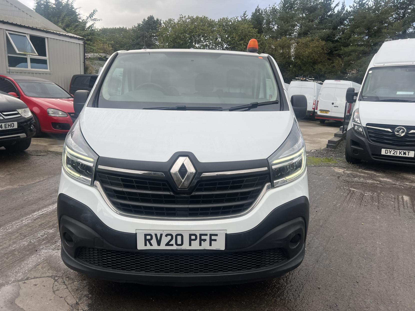 Renault Trafic 2.0 dCi ENERGY 30 Business Panel Van 5dr Diesel Manual LWB Standard Roof Euro 6 (s/s) (120 ps)
