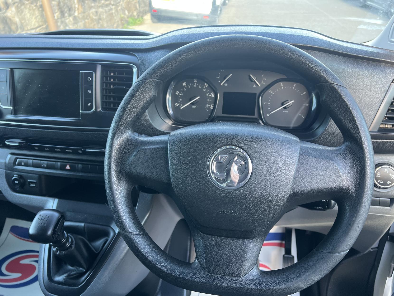 Vauxhall Vivaro 1.5 Turbo D 2900 Dynamic Panel Van 6dr Diesel Manual L2 H1 Euro 6 (s/s) (100 ps)