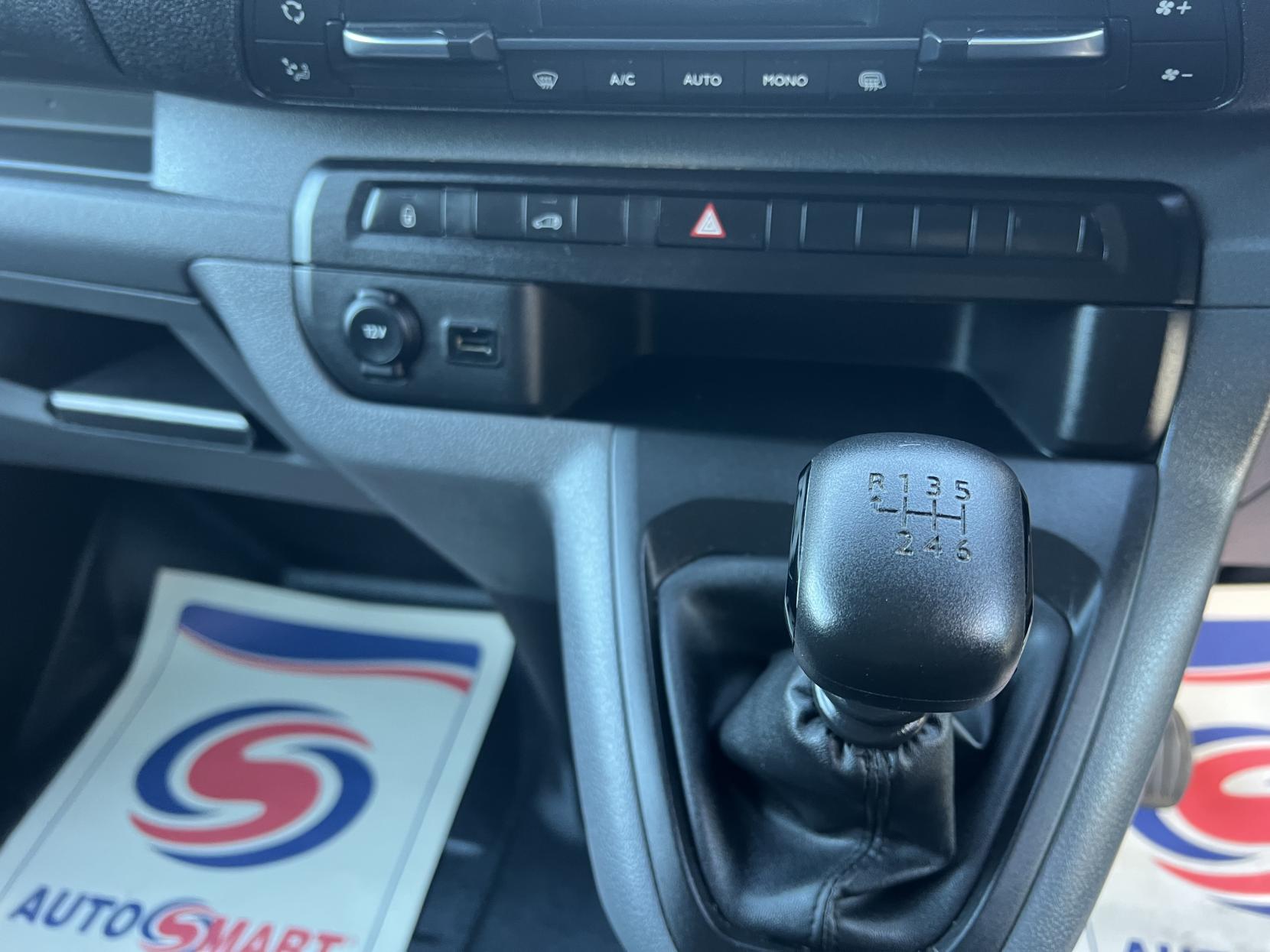 Vauxhall Vivaro 1.5 Turbo D 2900 Dynamic Panel Van 6dr Diesel Manual L2 H1 Euro 6 (s/s) (100 ps)