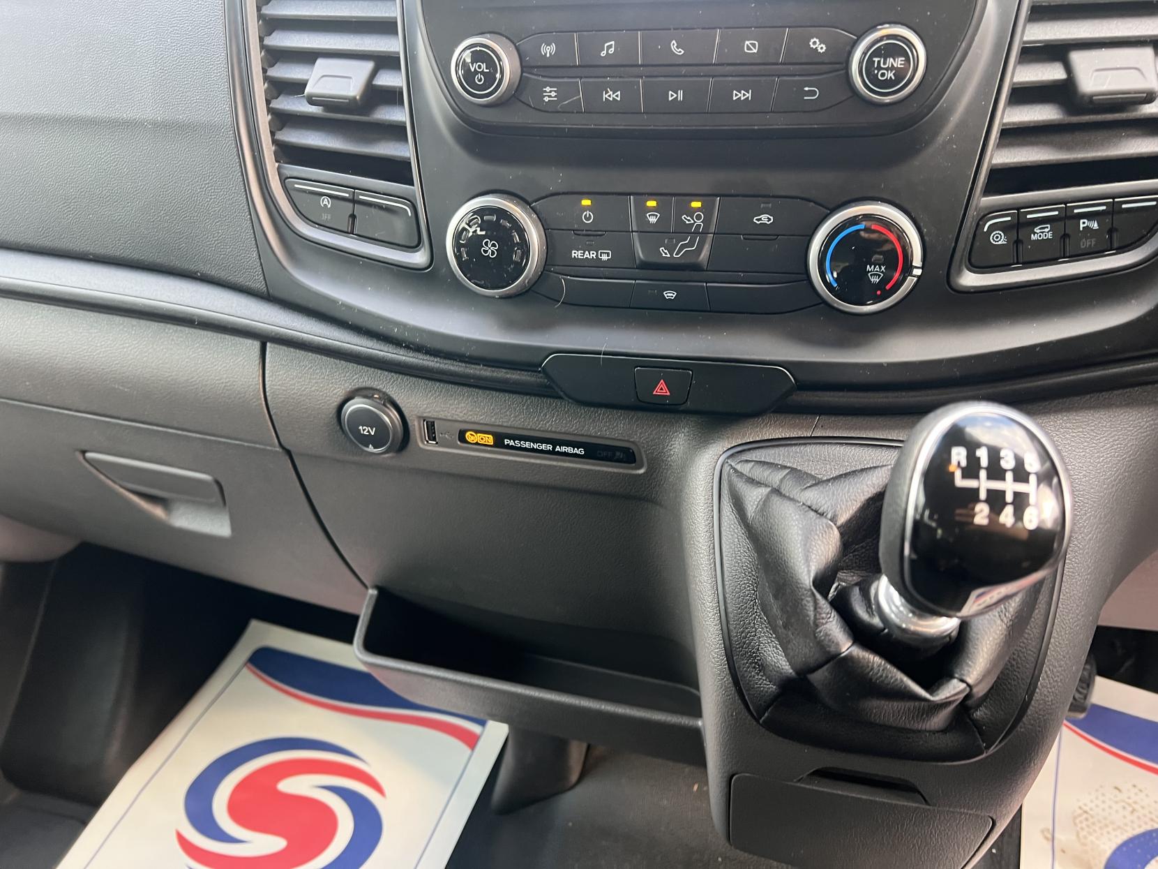 Ford Transit 2.0 Trend Minibus LCV (2019 - )