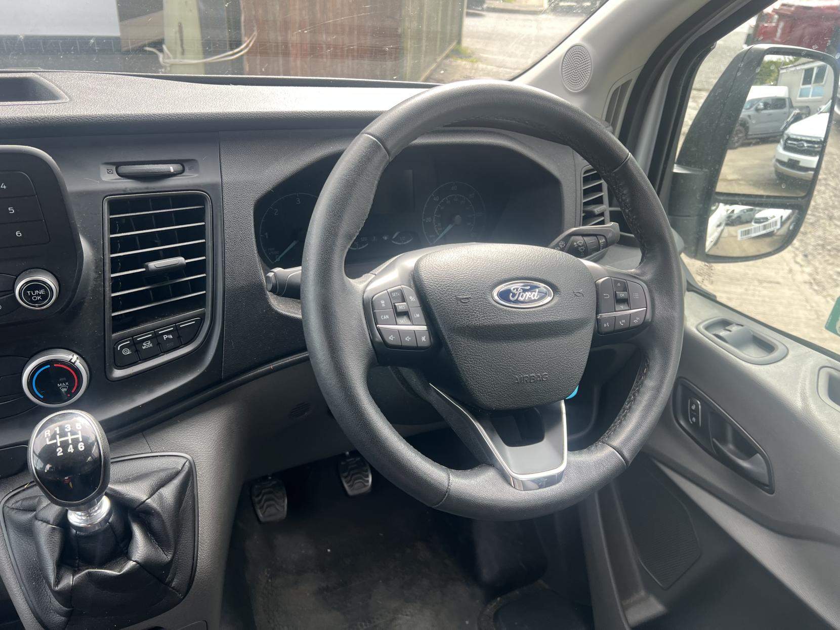 Ford Transit 2.0 460 EcoBlue Trend Minibus Double Cab 5dr Diesel Manual RWD L4 H3 Euro 6 (s/s) (17 Seat, DRW) (130 ps)