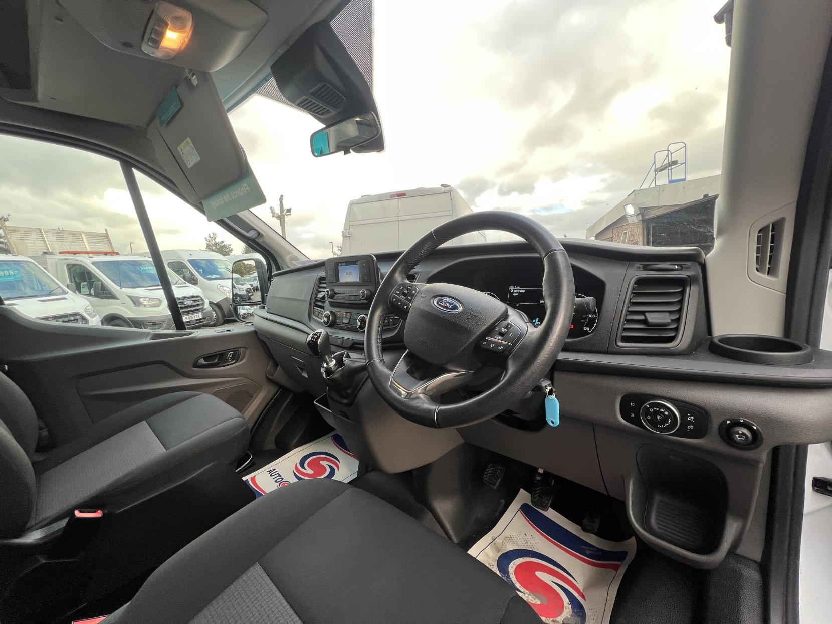 Ford Transit 2.0 Trend Minibus LCV (2019 - )