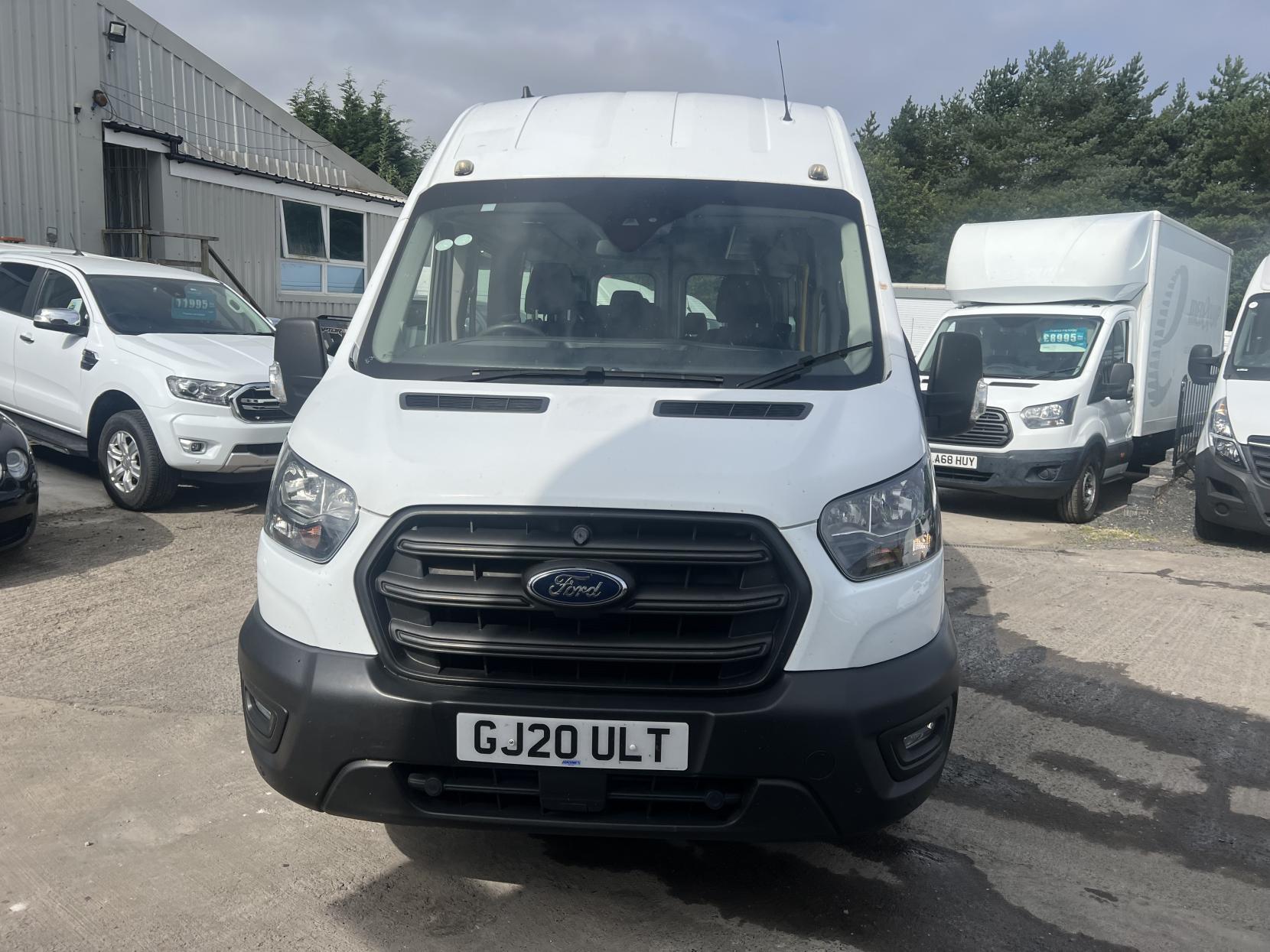 Ford Transit 2.0 460 EcoBlue Trend Minibus Double Cab 5dr Diesel Manual RWD L4 H3 Euro 6 (s/s) (17 Seat, DRW) (130 ps)