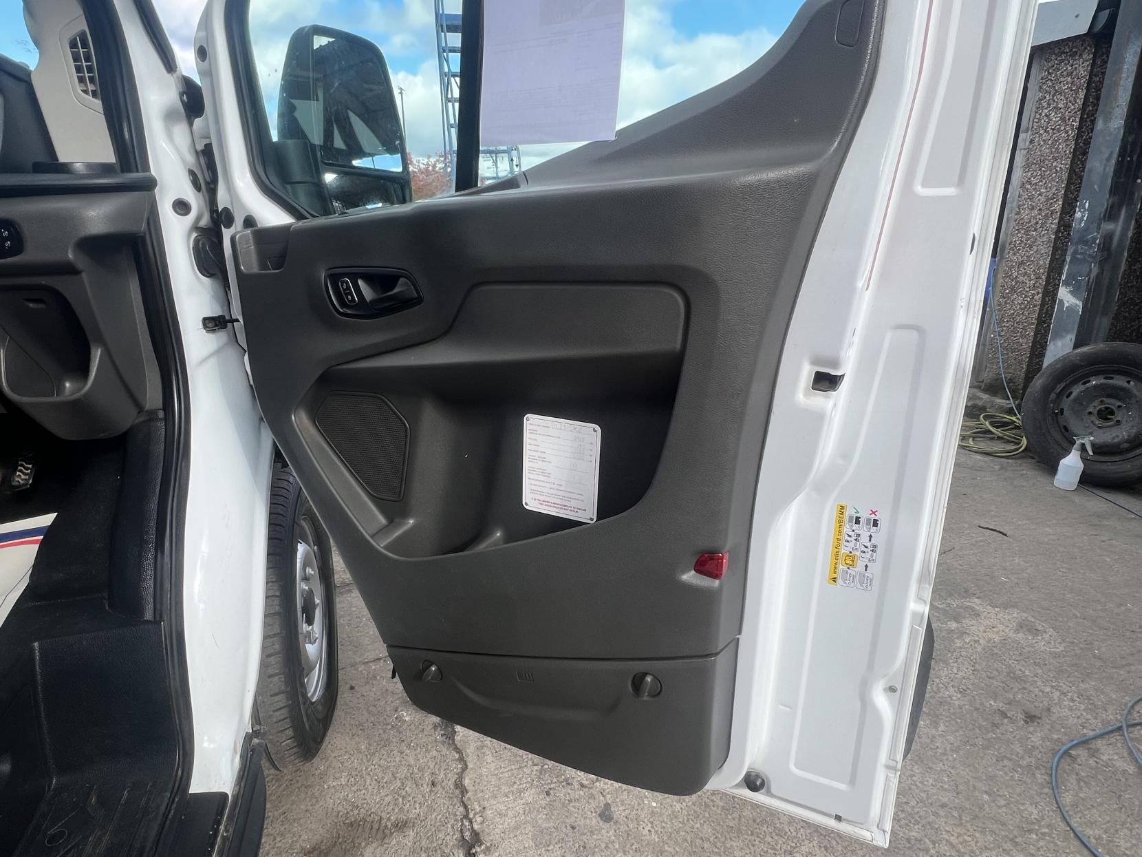 Ford Transit 2.0 350 EcoBlue Leader Panel Van 5dr Diesel Manual FWD L2 H2 Euro 6 (s/s) (170 ps)